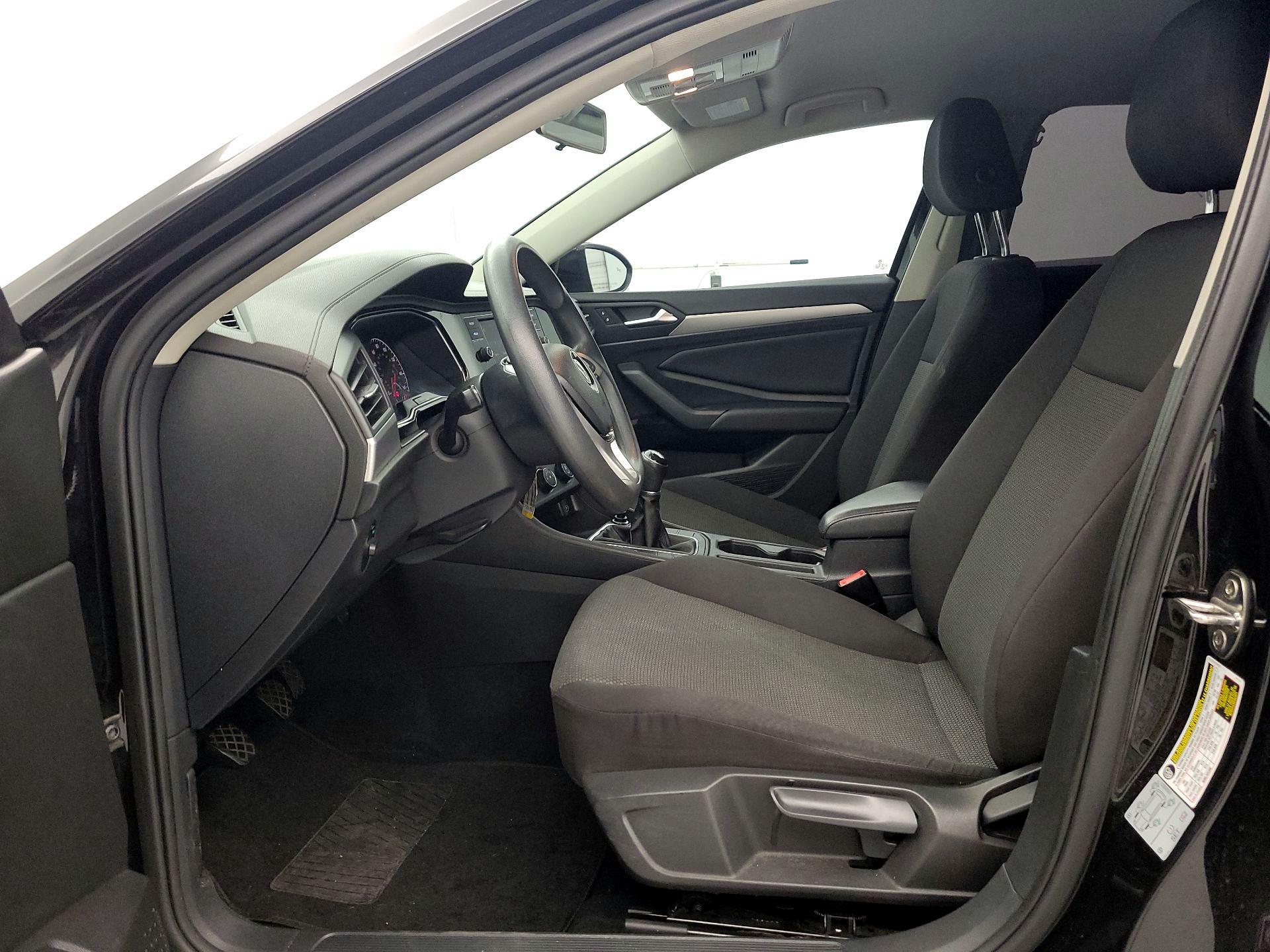 Thumbnail: 2019 Volkswagen Jetta - 11