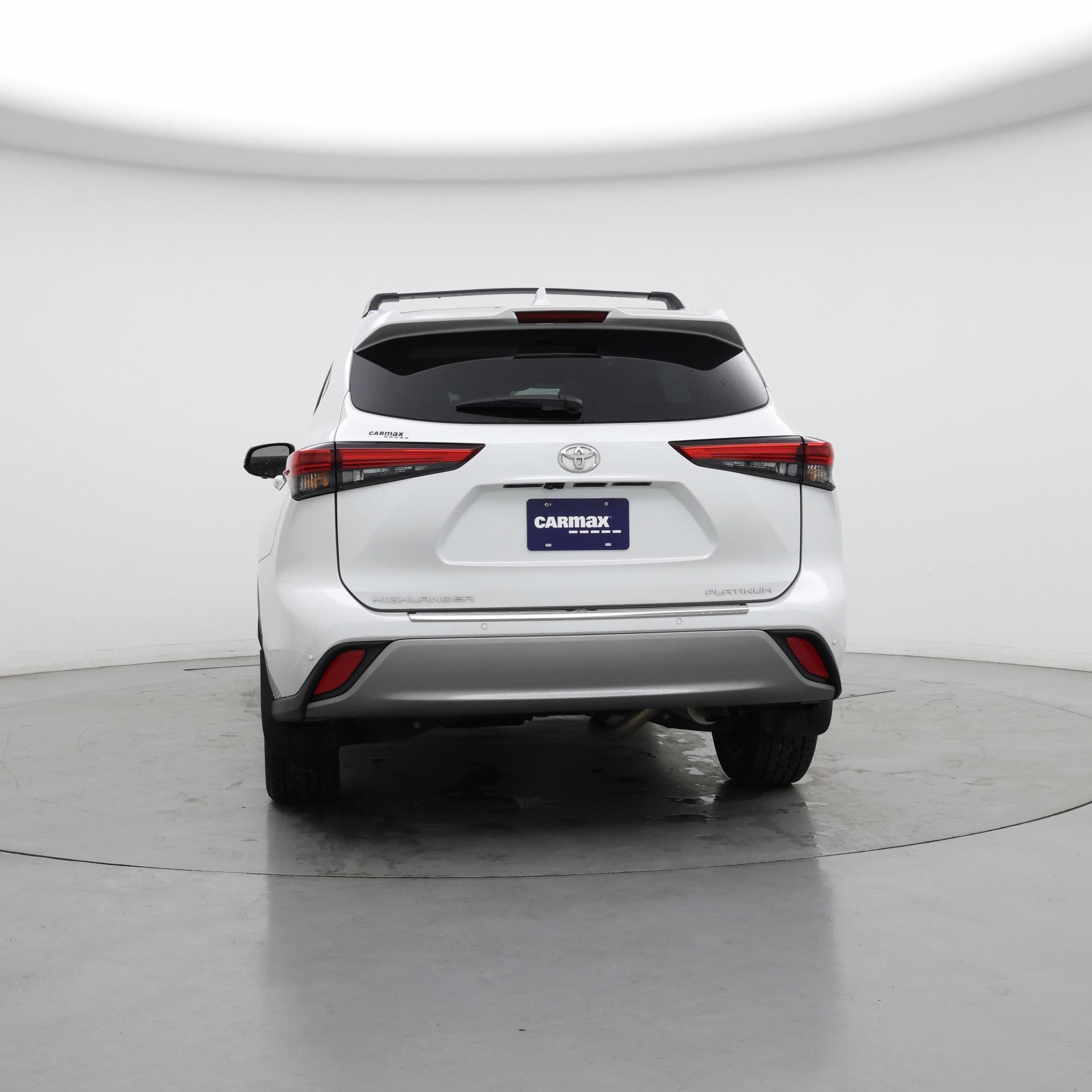 Thumbnail: 2023 Toyota Highlander - 6