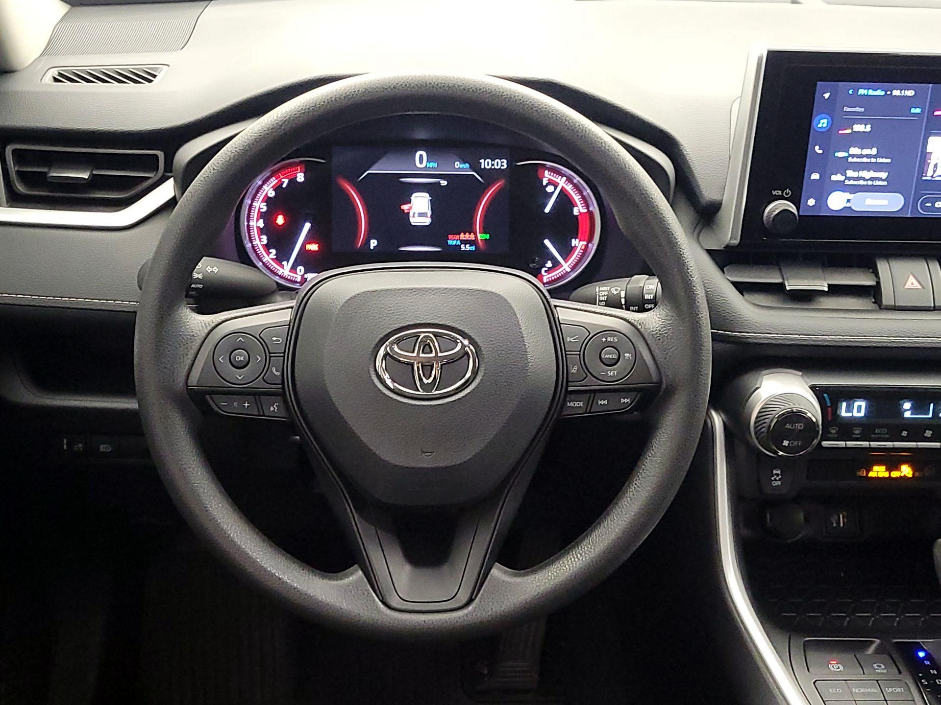 Thumbnail: 2025 Toyota RAV4 - 10