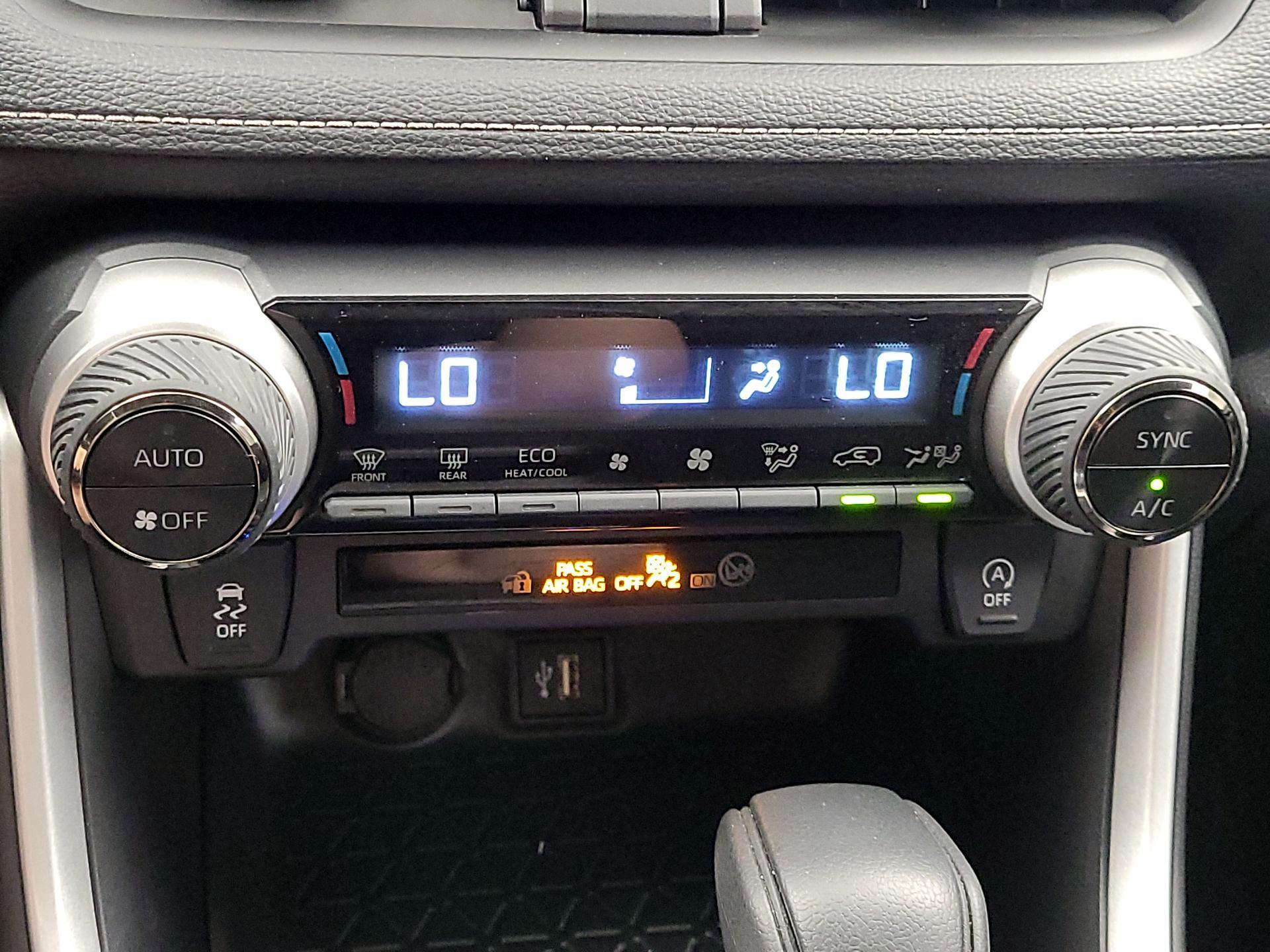Thumbnail: 2025 Toyota RAV4 - 16