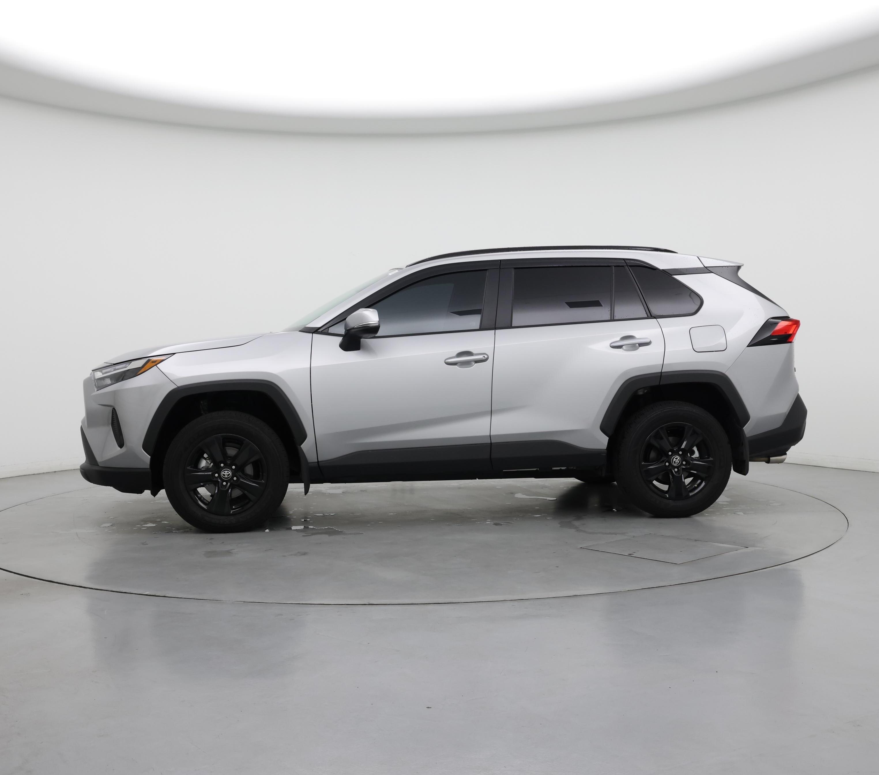 Thumbnail: 2025 Toyota RAV4 - 3