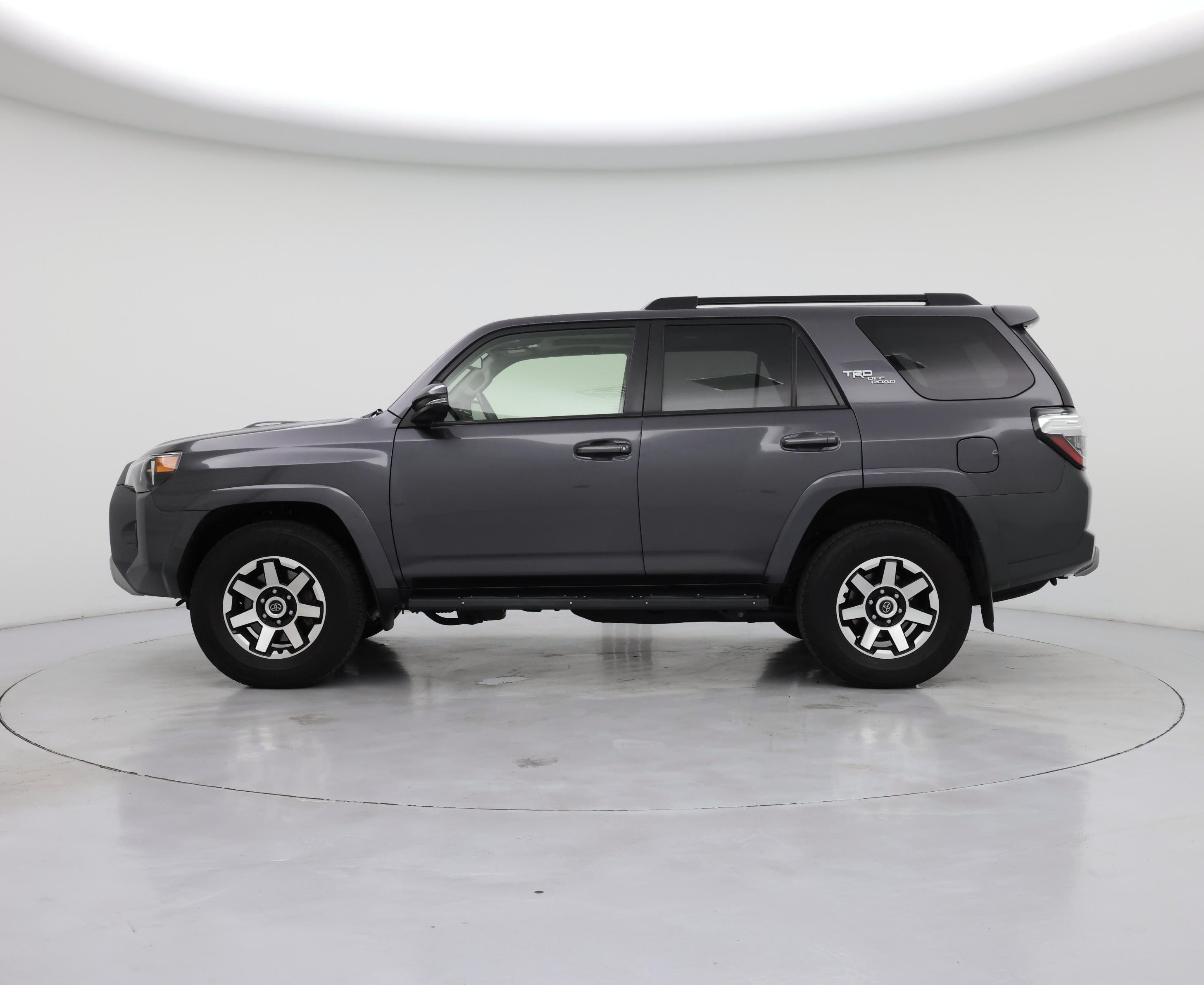 Thumbnail: 2022 Toyota 4Runner - 3
