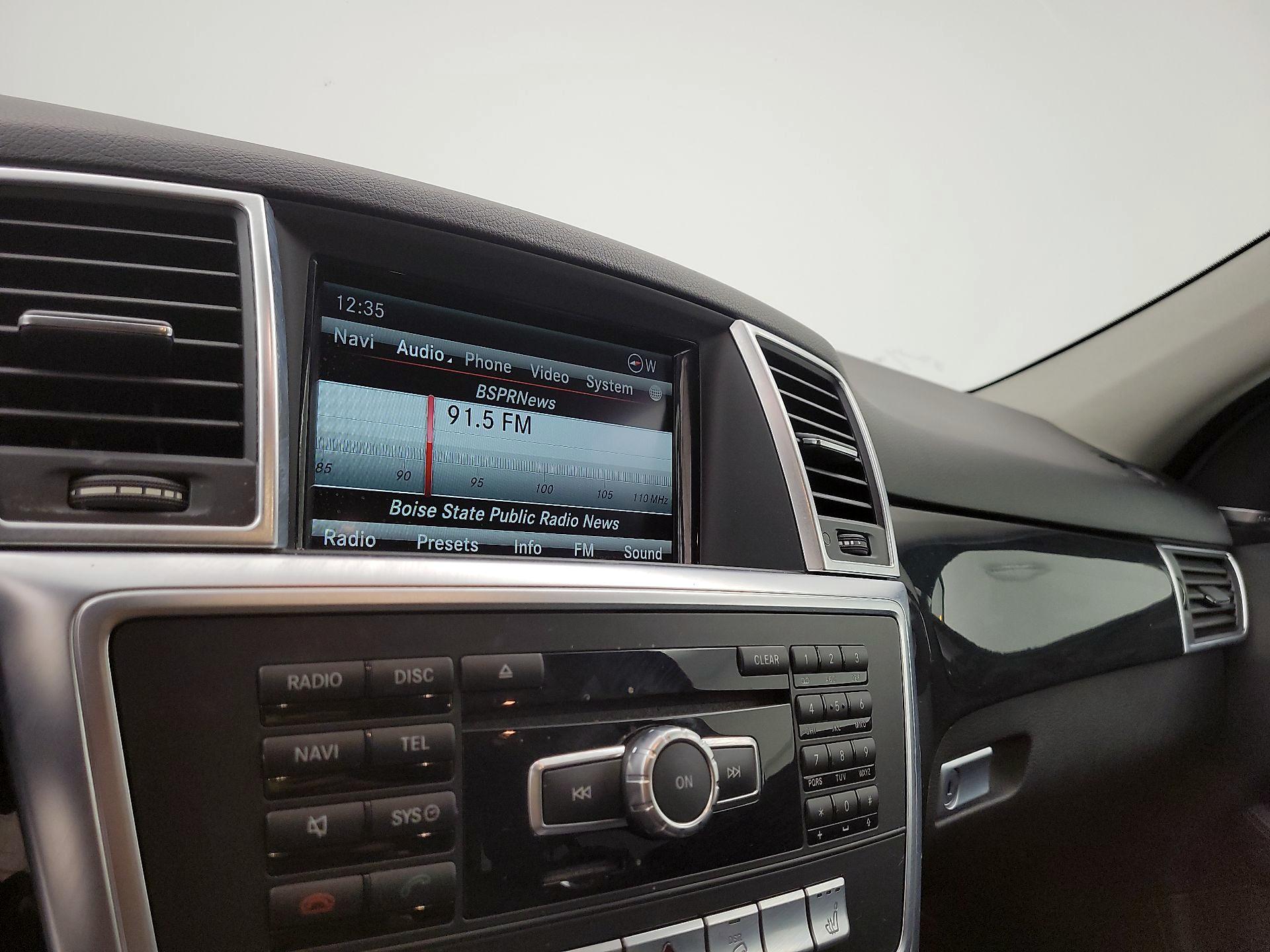 Thumbnail: 2015 Mercedes-Benz M-Class - 16
