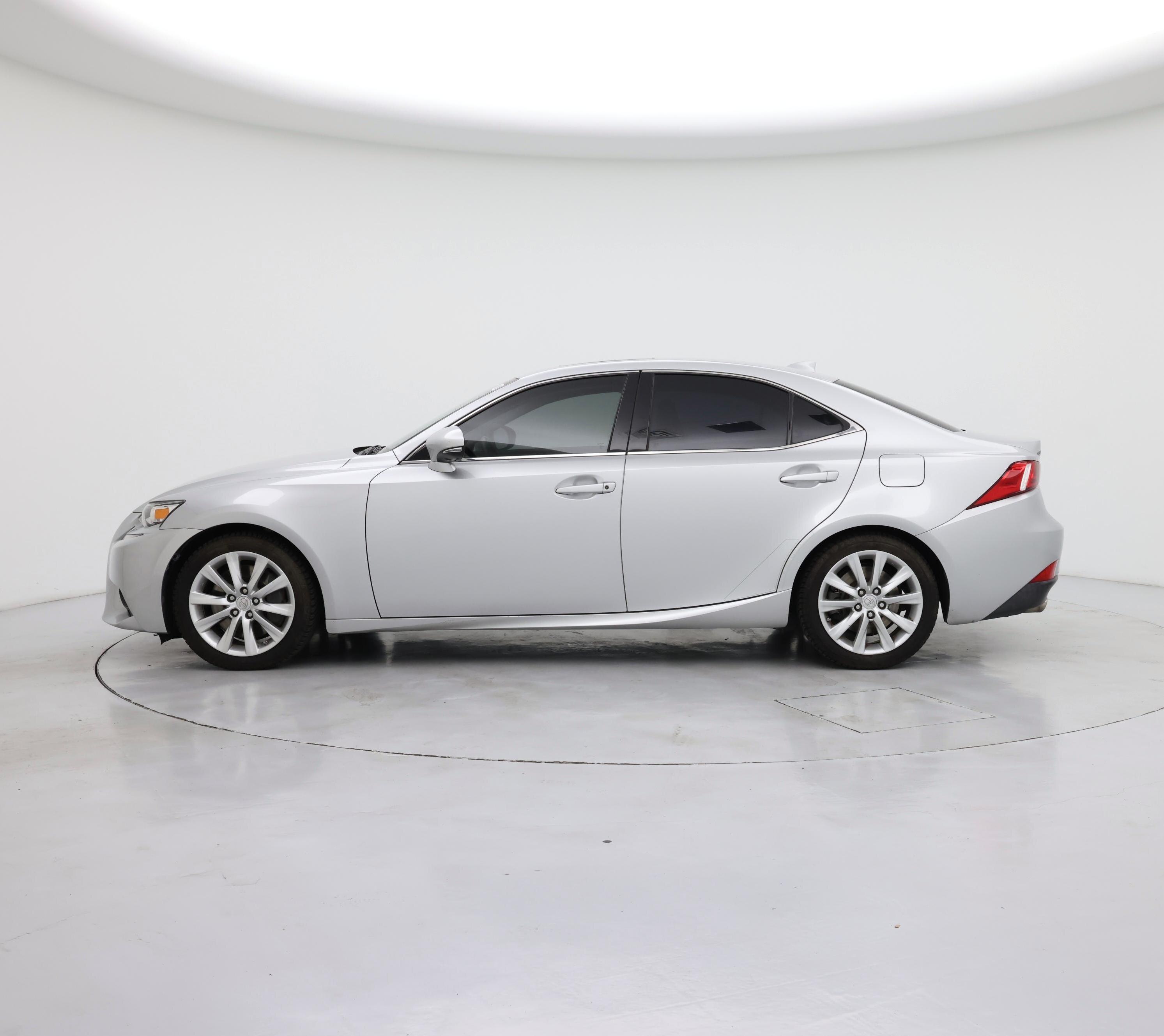 Thumbnail: 2016 Lexus IS - 3