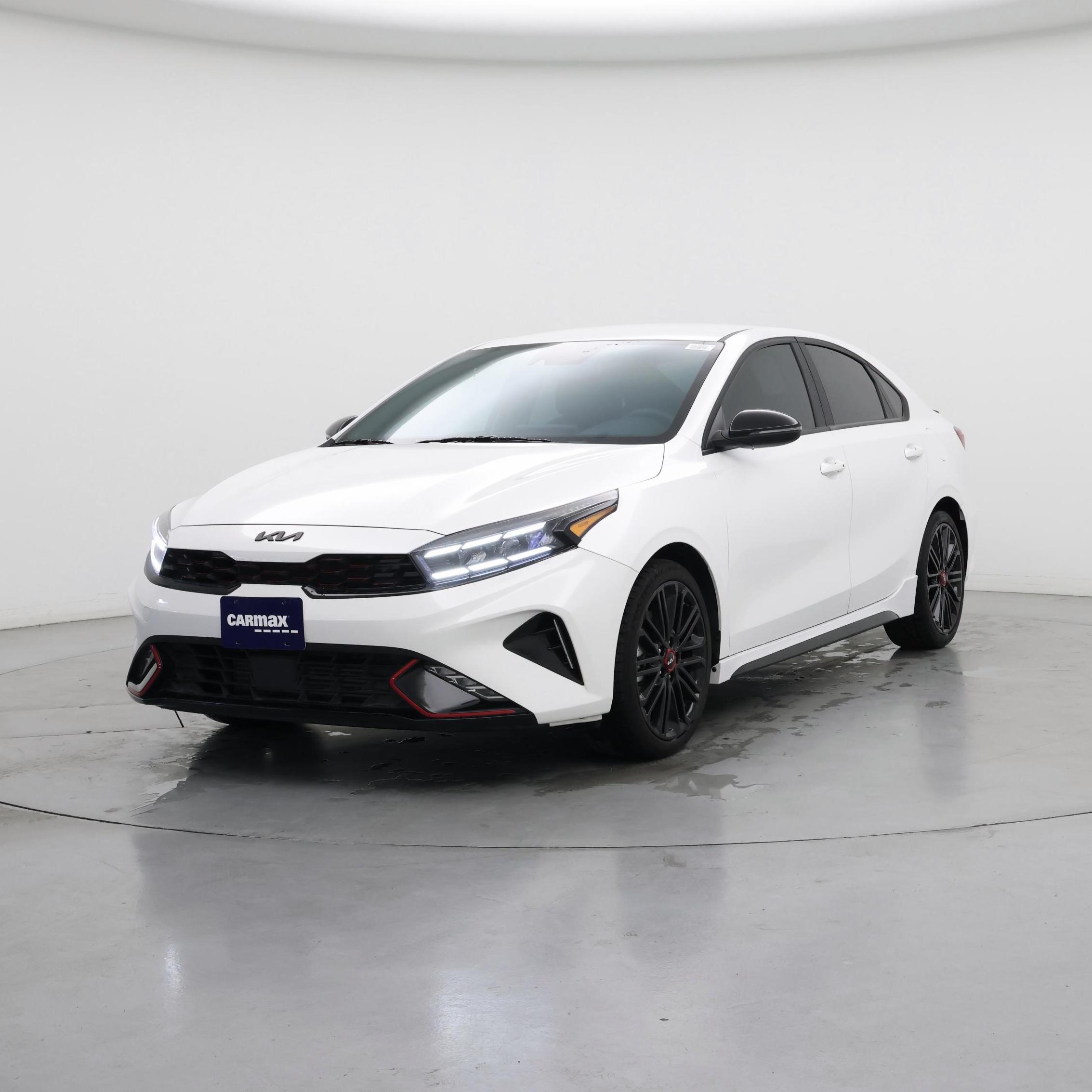Thumbnail: 2024 Kia Forte - 4