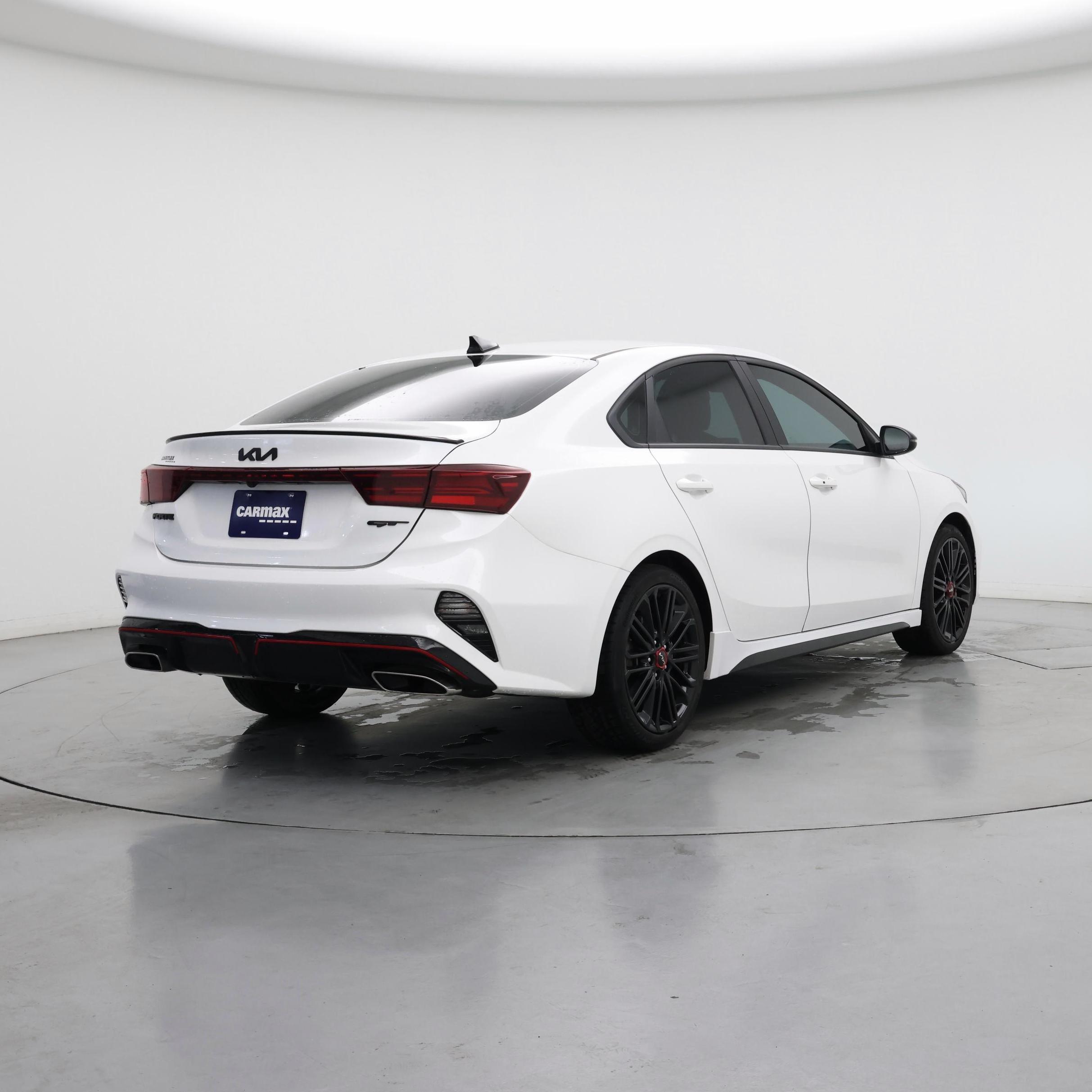 Thumbnail: 2024 Kia Forte - 8