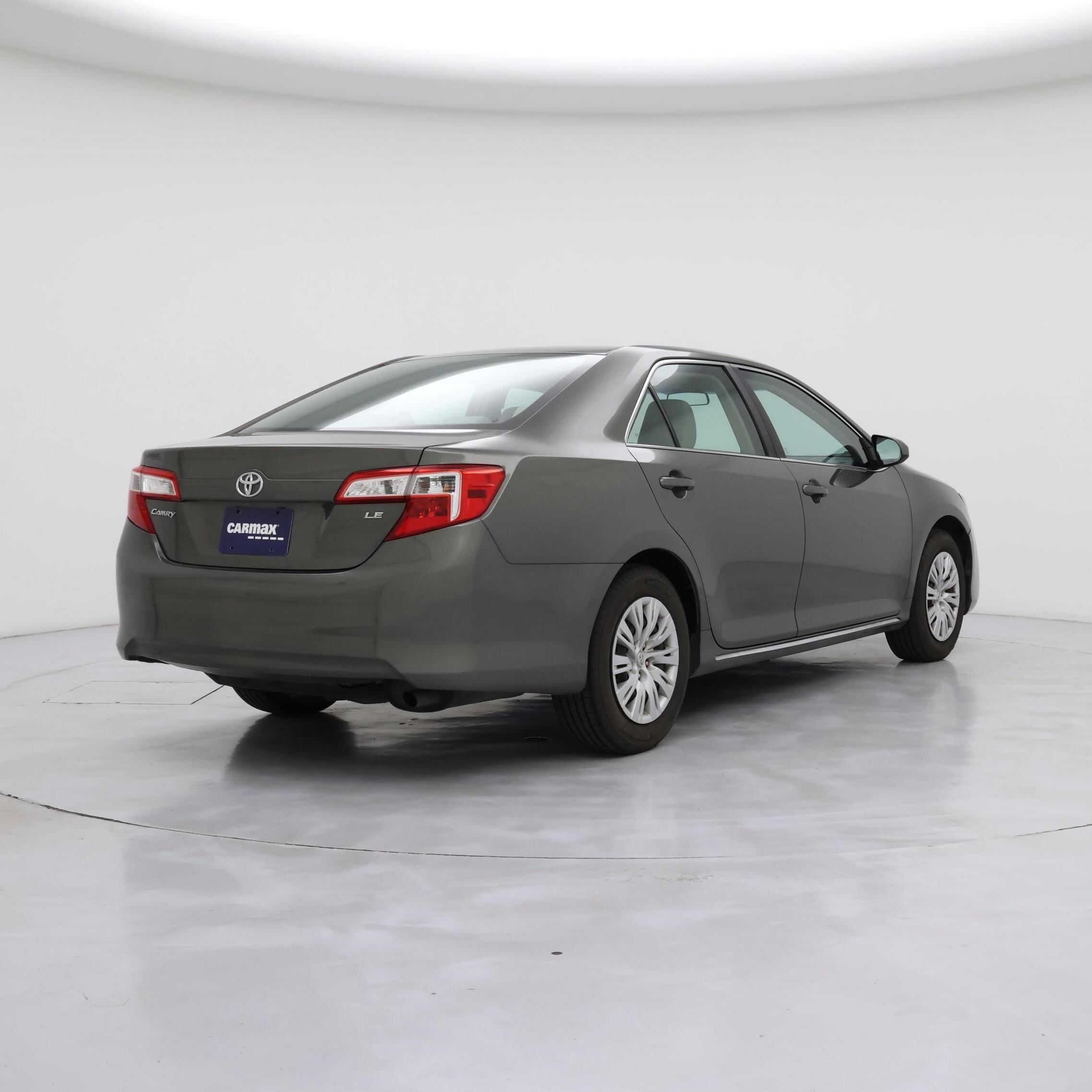 Thumbnail: 2014 Toyota Camry - 8