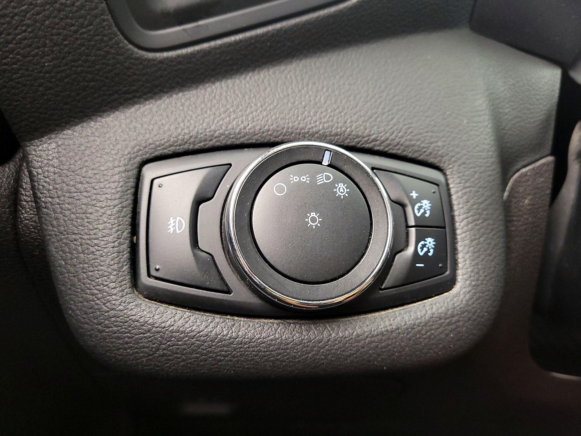Thumbnail: 2014 Ford C-Max - 13