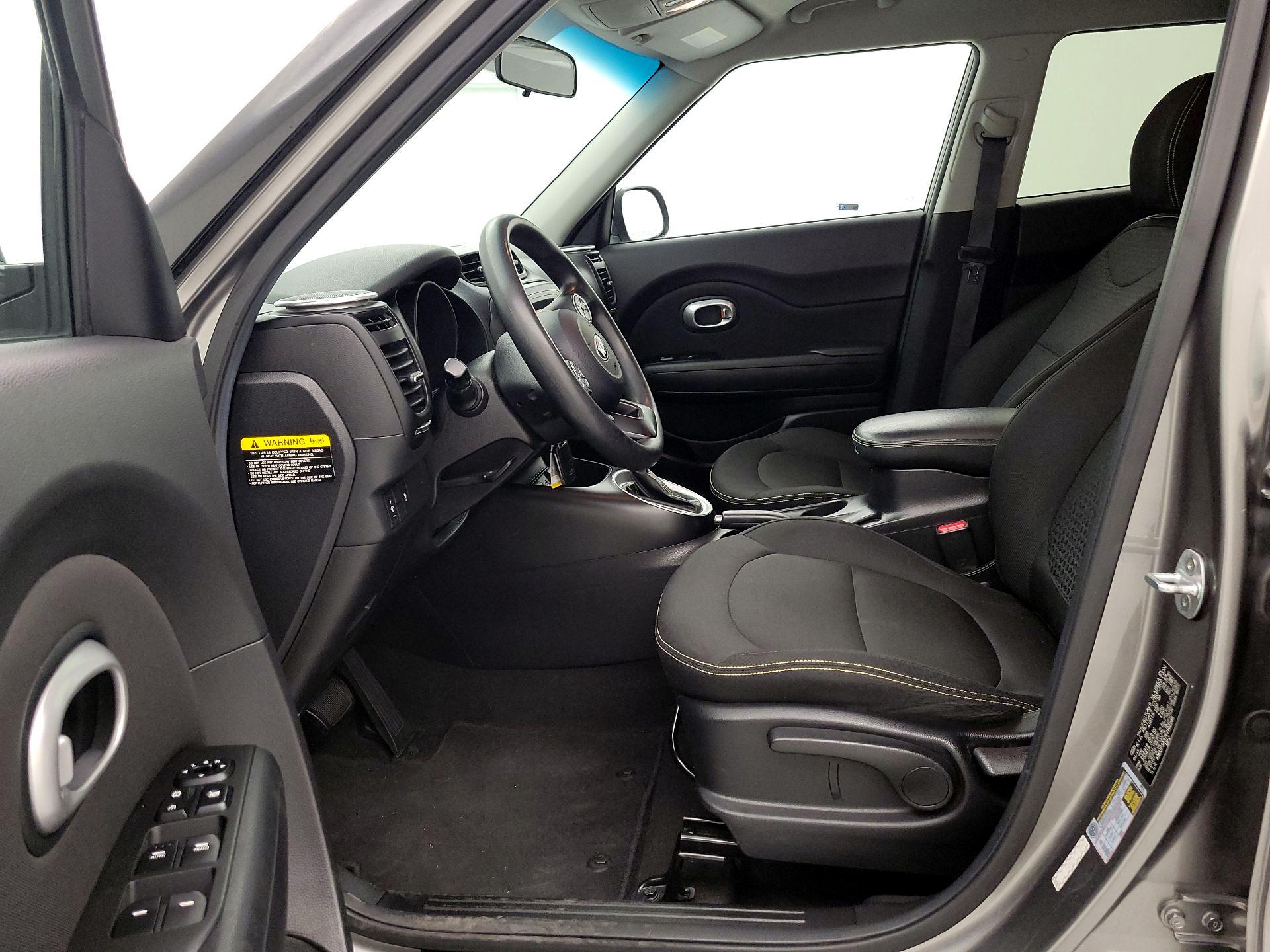 Thumbnail: 2015 Kia Soul - 11