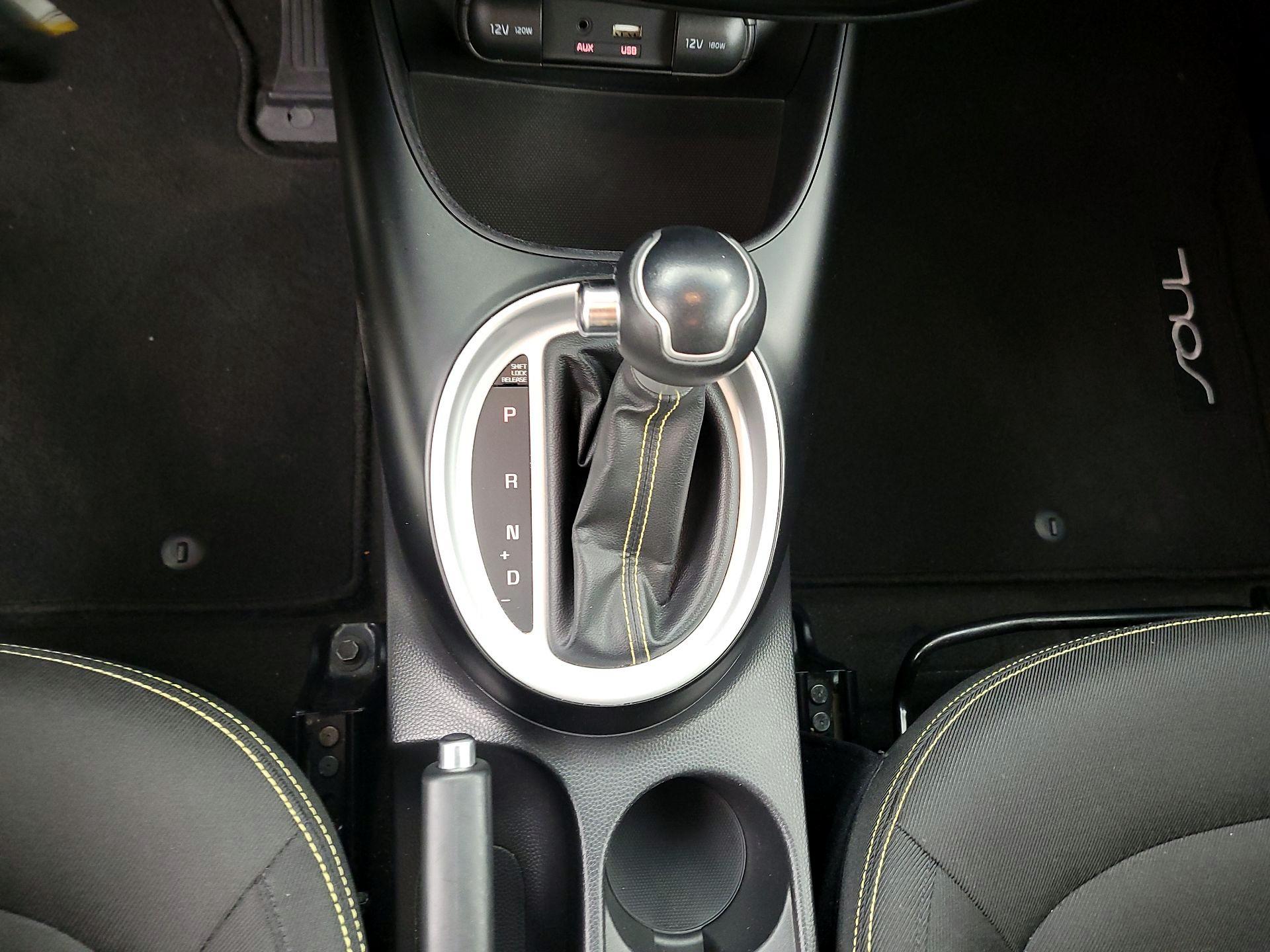 Thumbnail: 2015 Kia Soul - 15