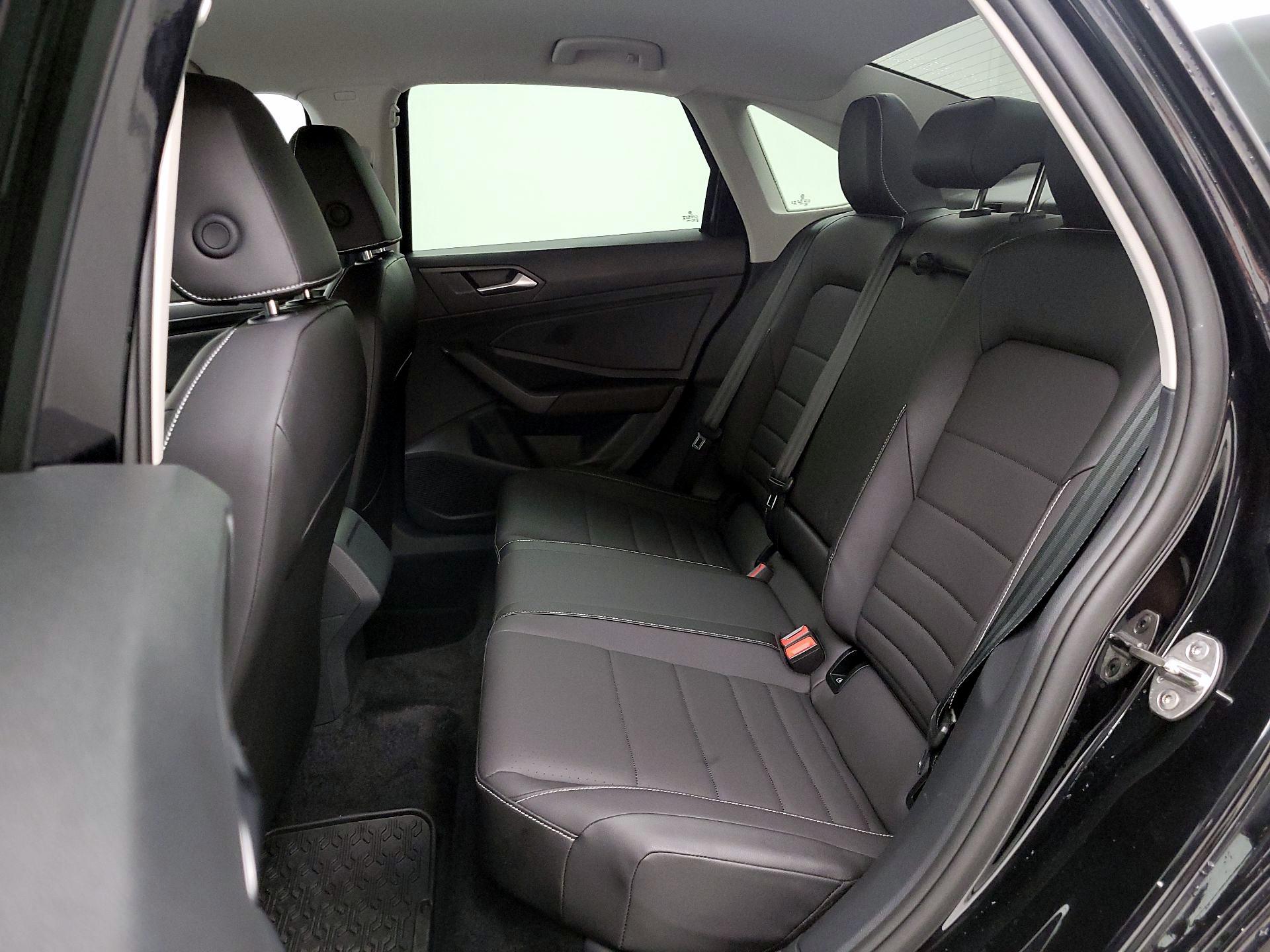 Thumbnail: 2024 Volkswagen Jetta - 19