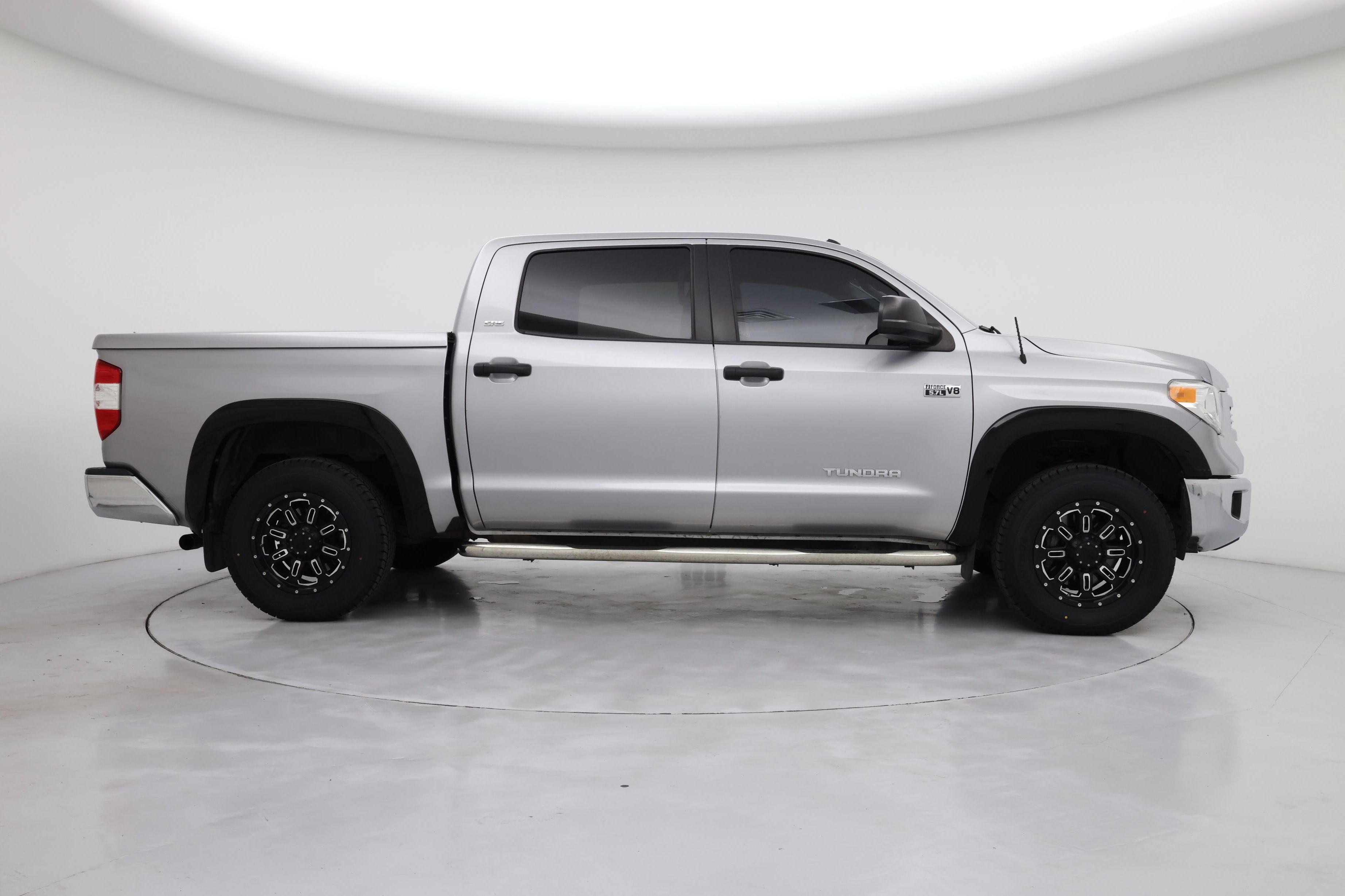 Thumbnail: 2017 Toyota Tundra - 7