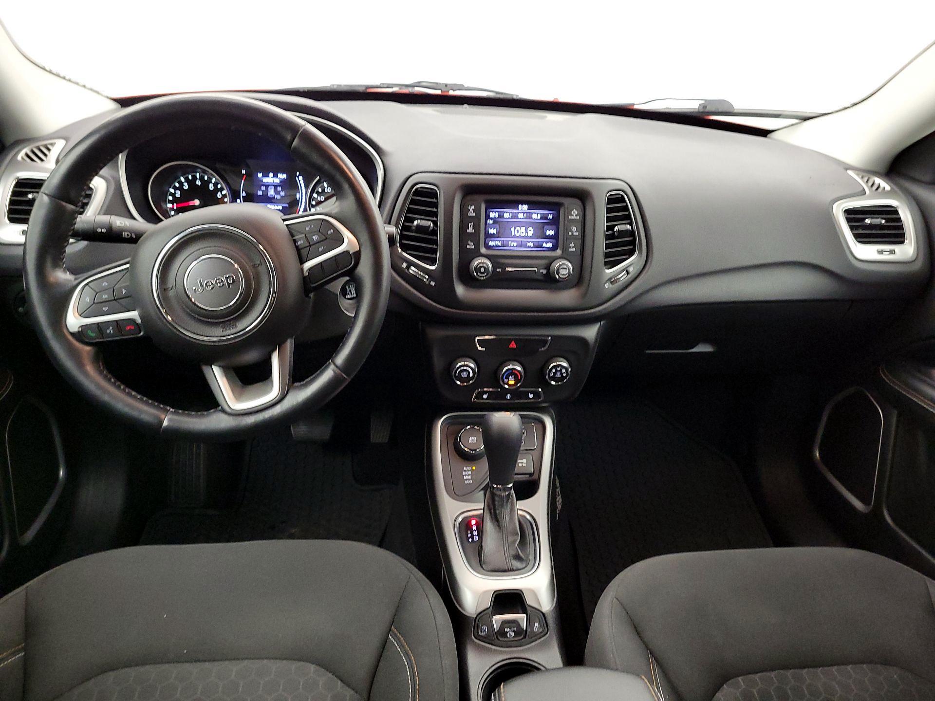 Thumbnail: 2018 Jeep Compass - 9