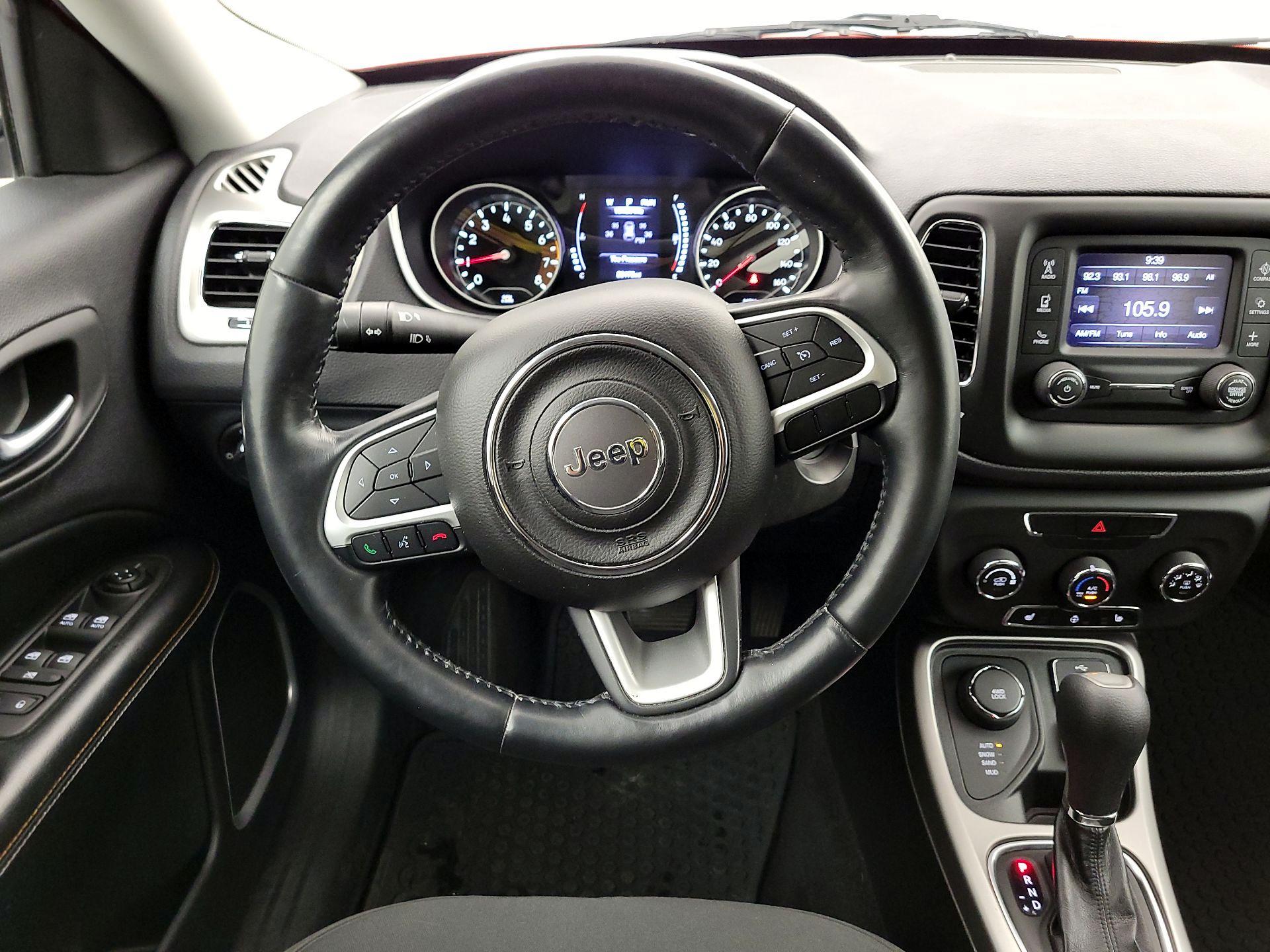 Thumbnail: 2018 Jeep Compass - 10