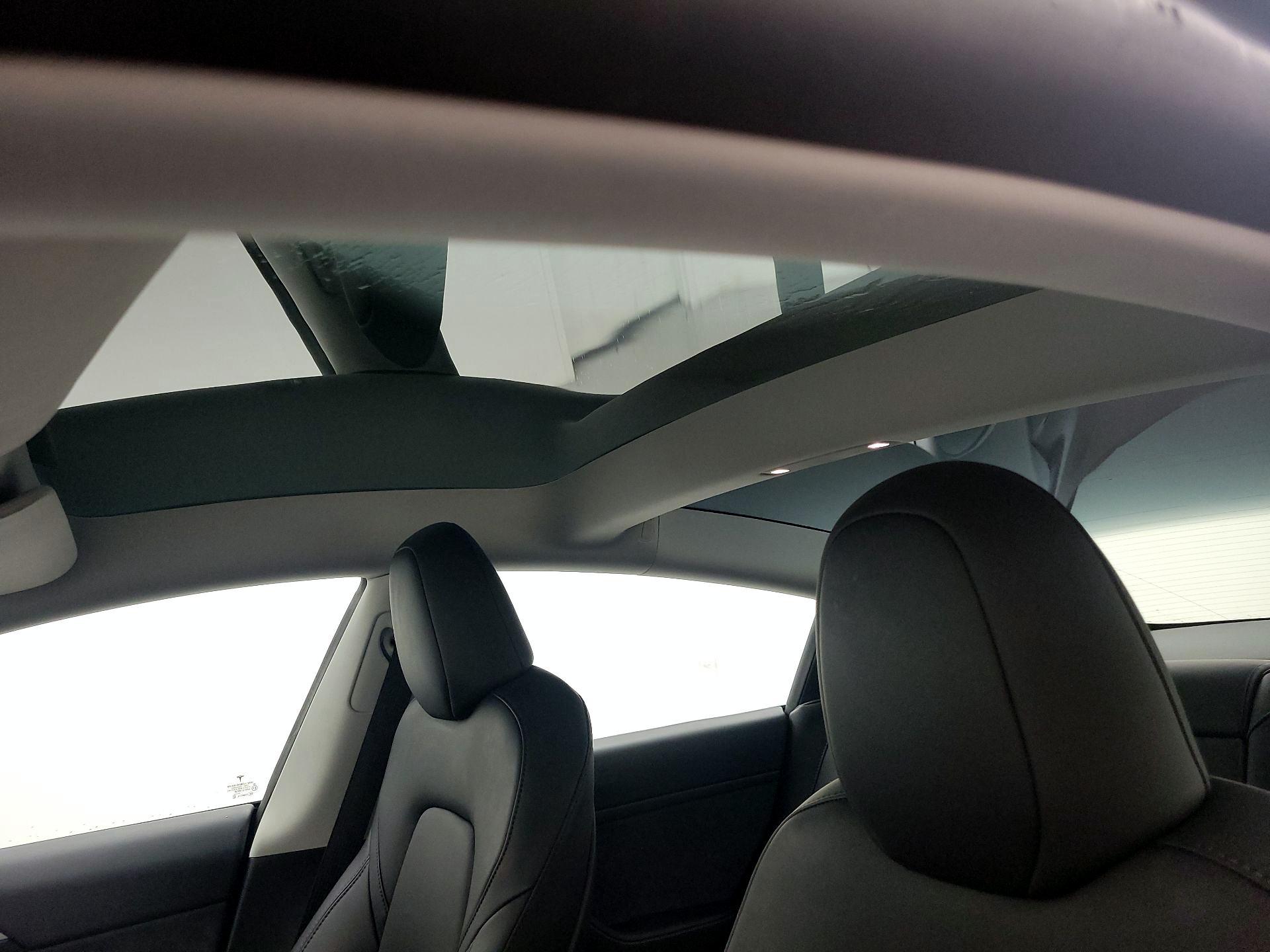 Thumbnail: 2023 Tesla Model 3 - 19
