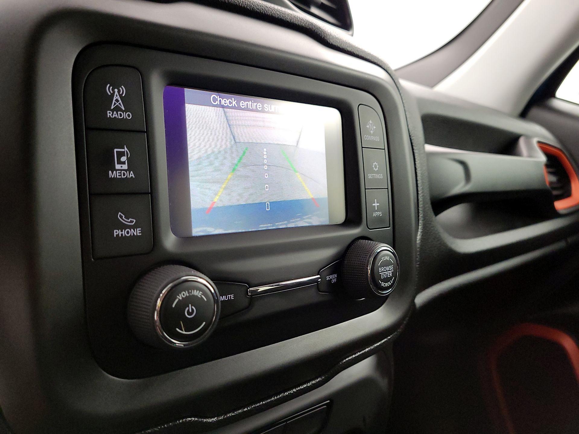 Thumbnail: 2020 Jeep Renegade - 14