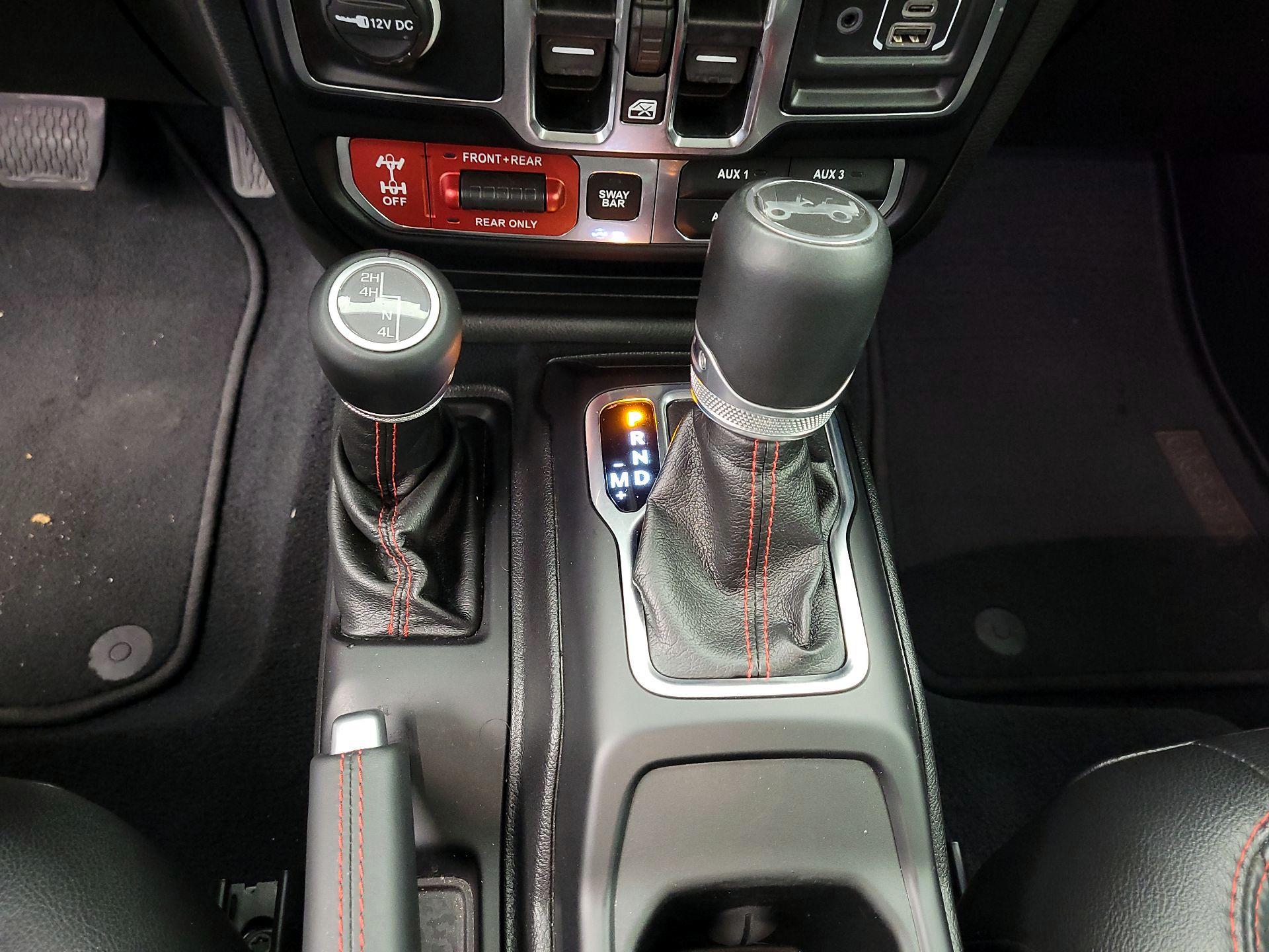 Thumbnail: 2019 Jeep Wrangler - 18