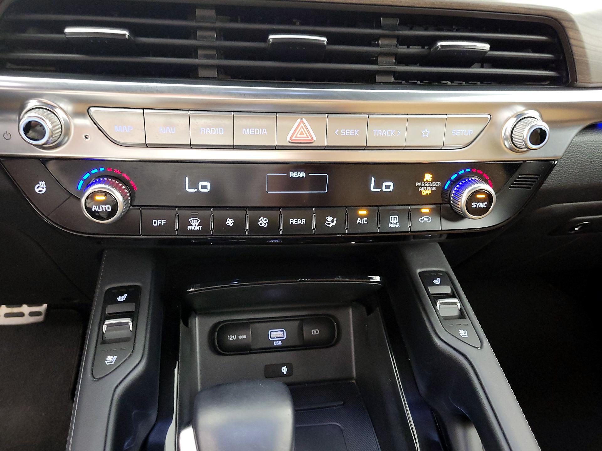 Thumbnail: 2021 Kia Telluride - 17