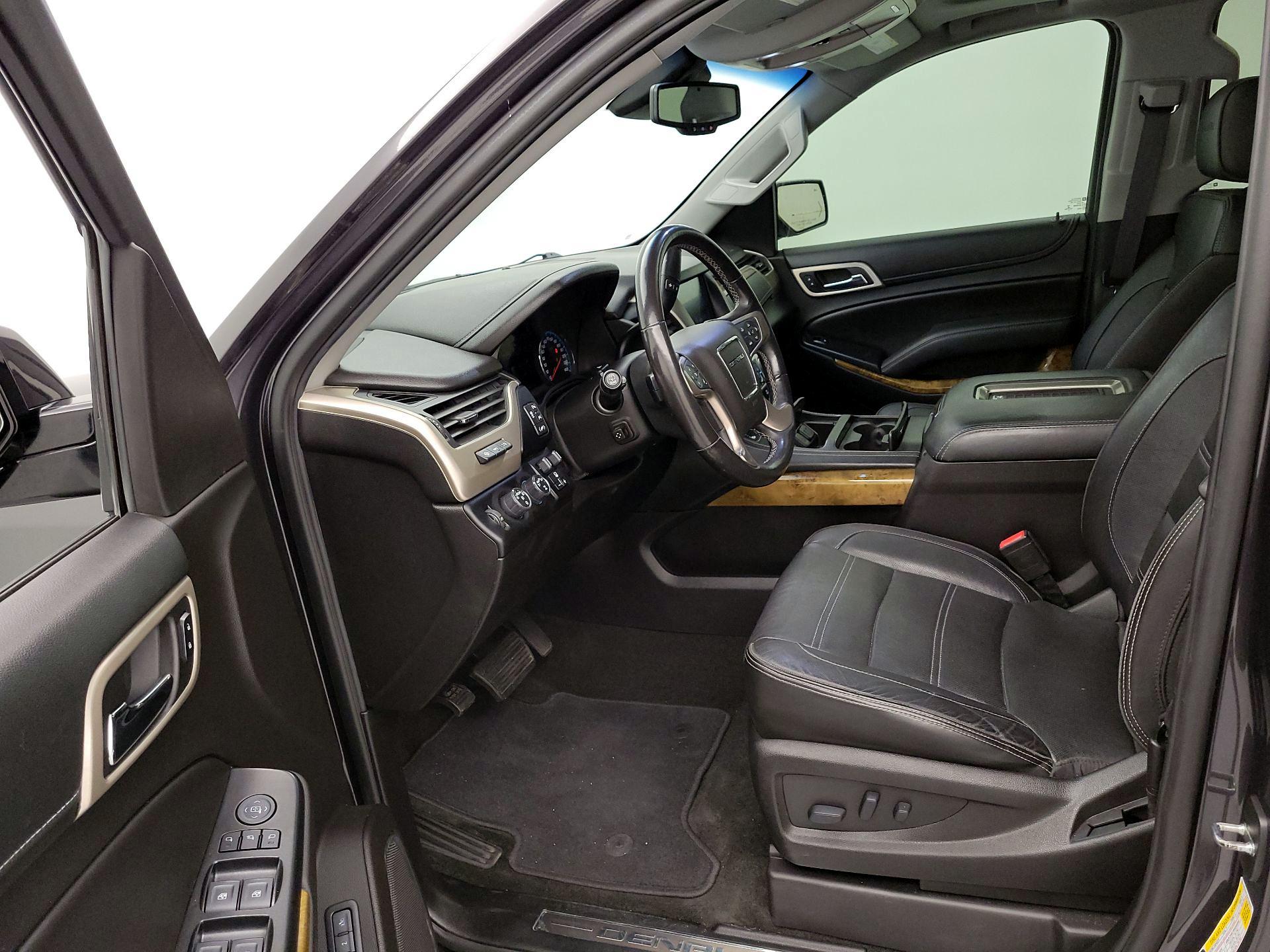 Thumbnail: 2017 GMC Yukon XL - 11