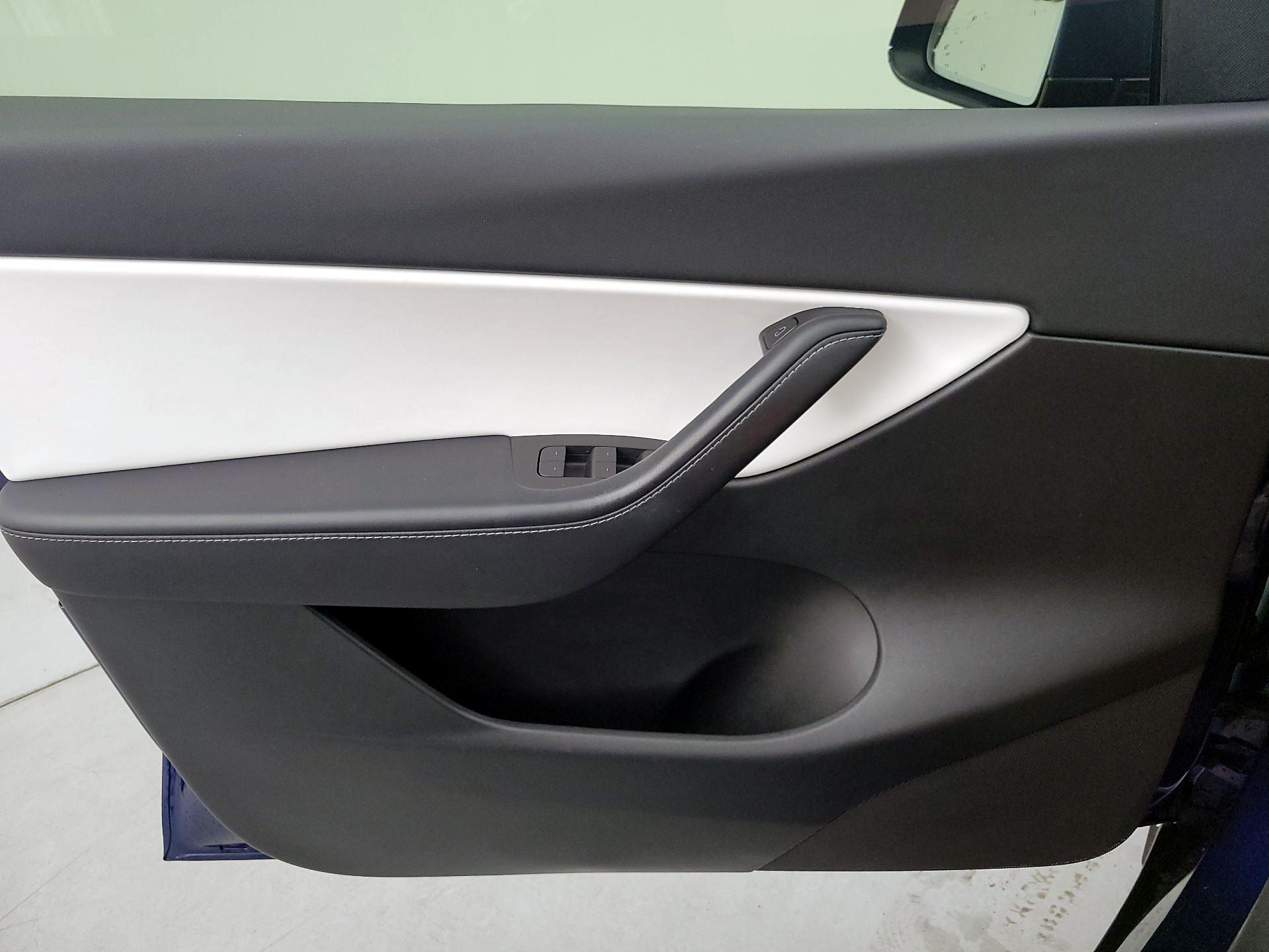 Thumbnail: 2021 Tesla Model Y - 12