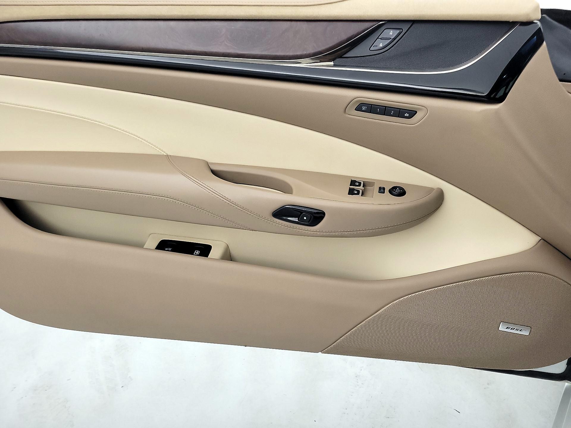 Thumbnail: 2016 Cadillac ELR - 12
