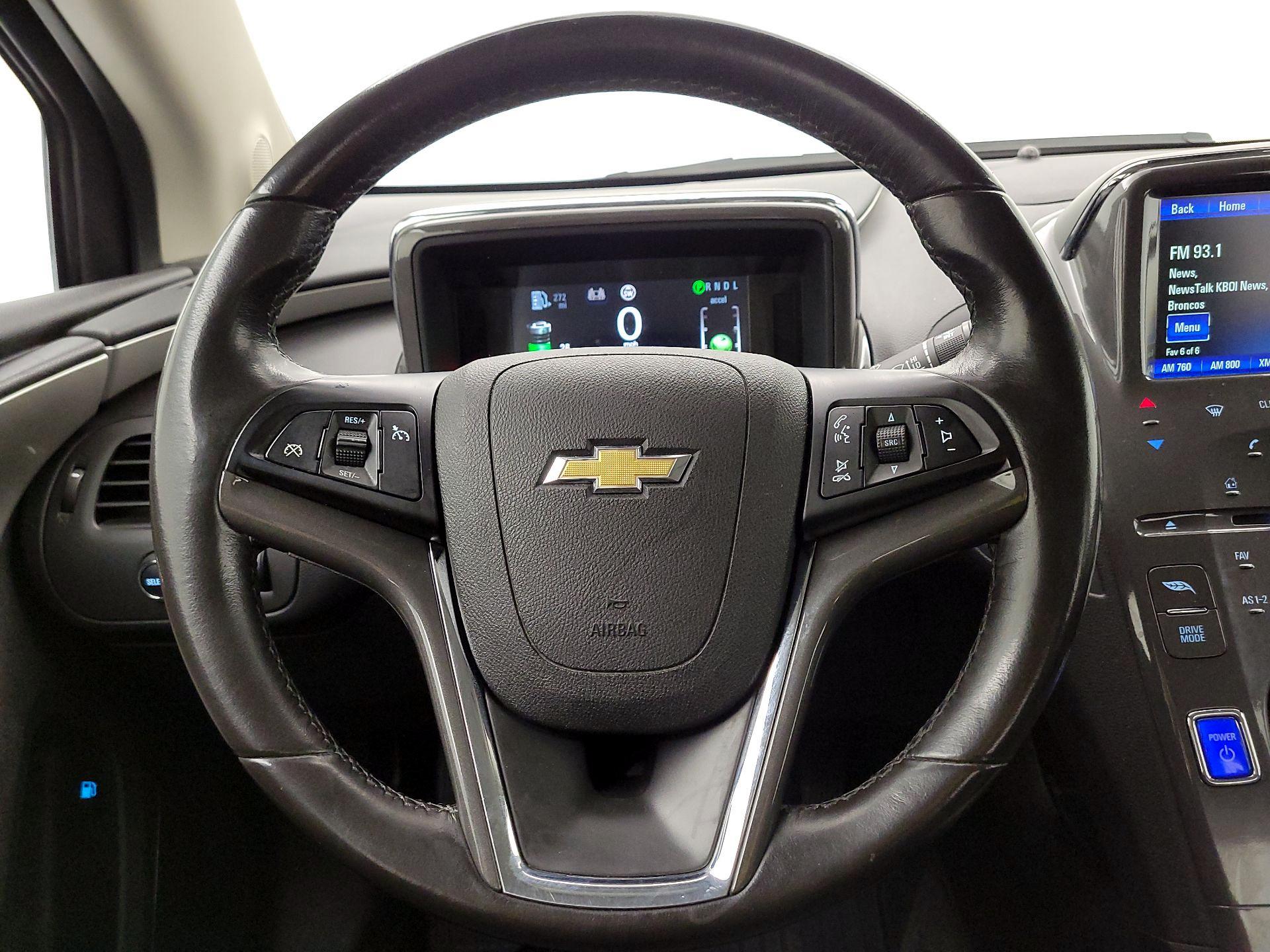 Thumbnail: 2015 Chevrolet Volt - 10
