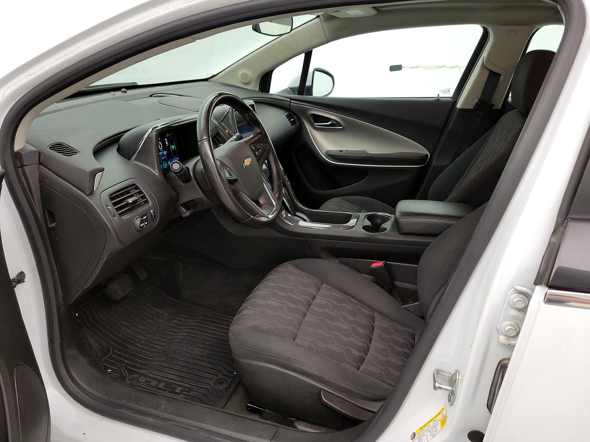 Thumbnail: 2015 Chevrolet Volt - 11