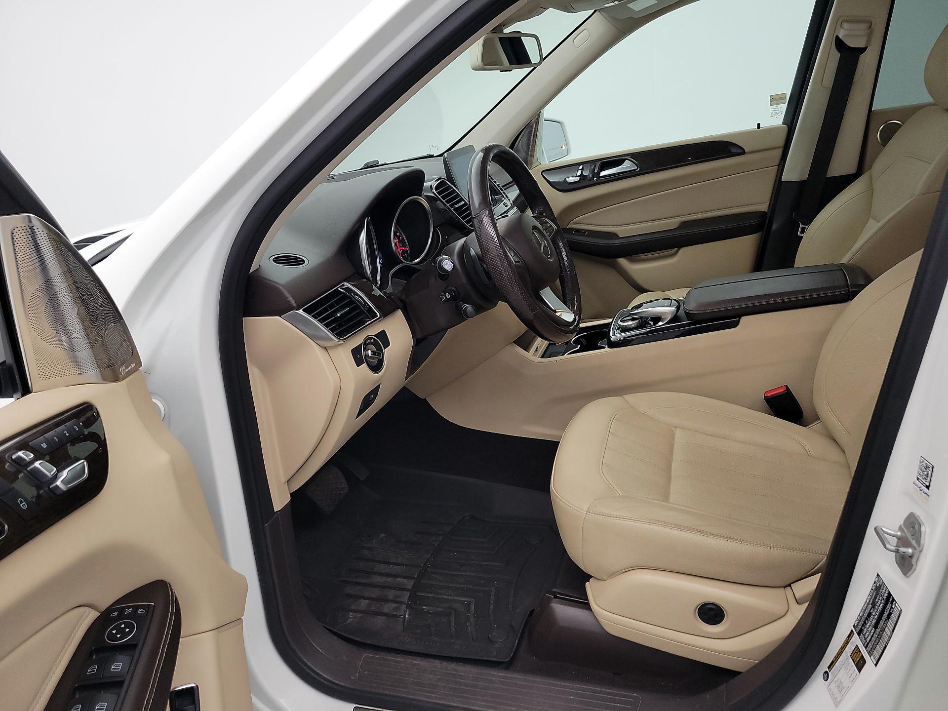 Thumbnail: 2016 Mercedes-Benz GLE - 11