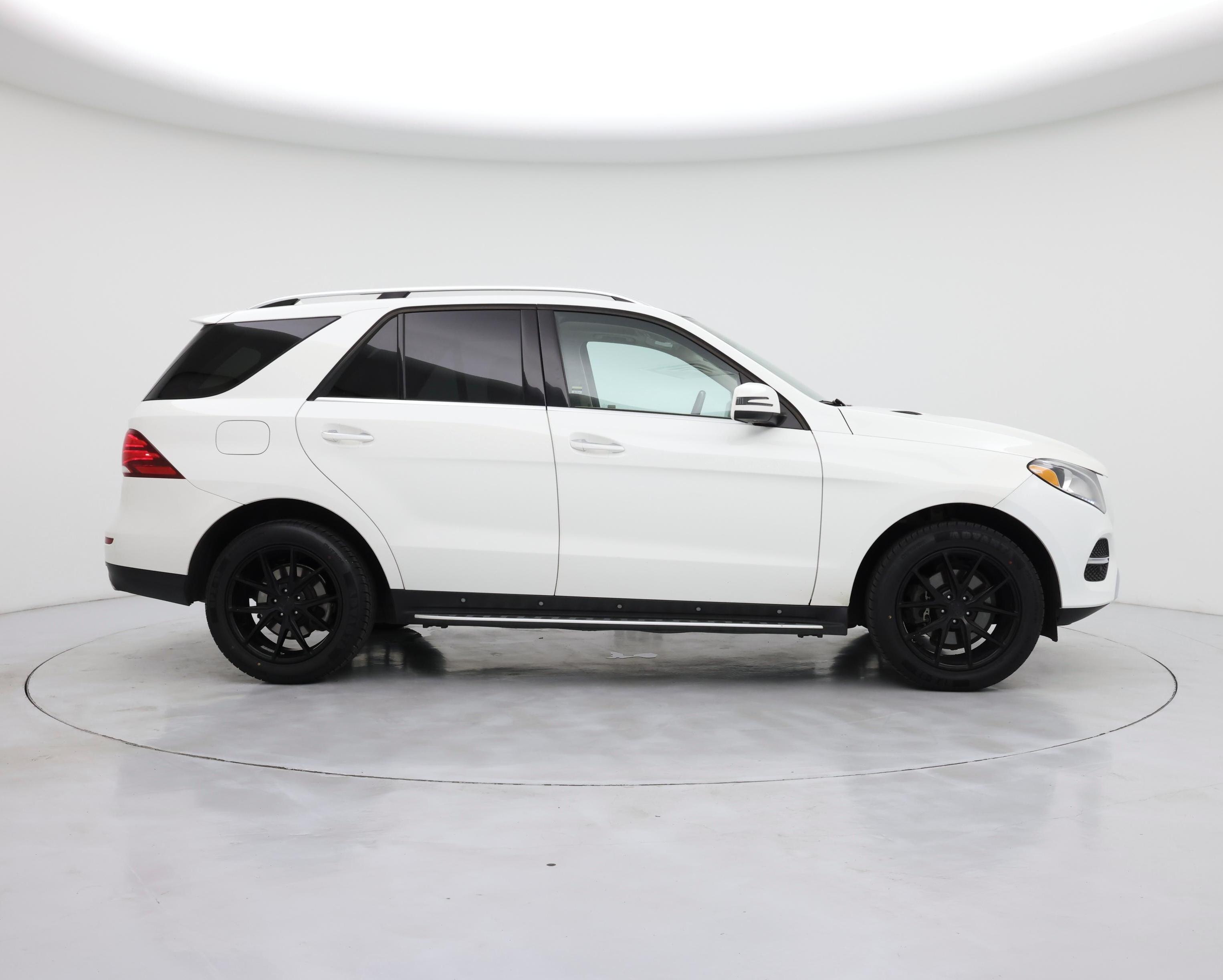 Thumbnail: 2016 Mercedes-Benz GLE - 7