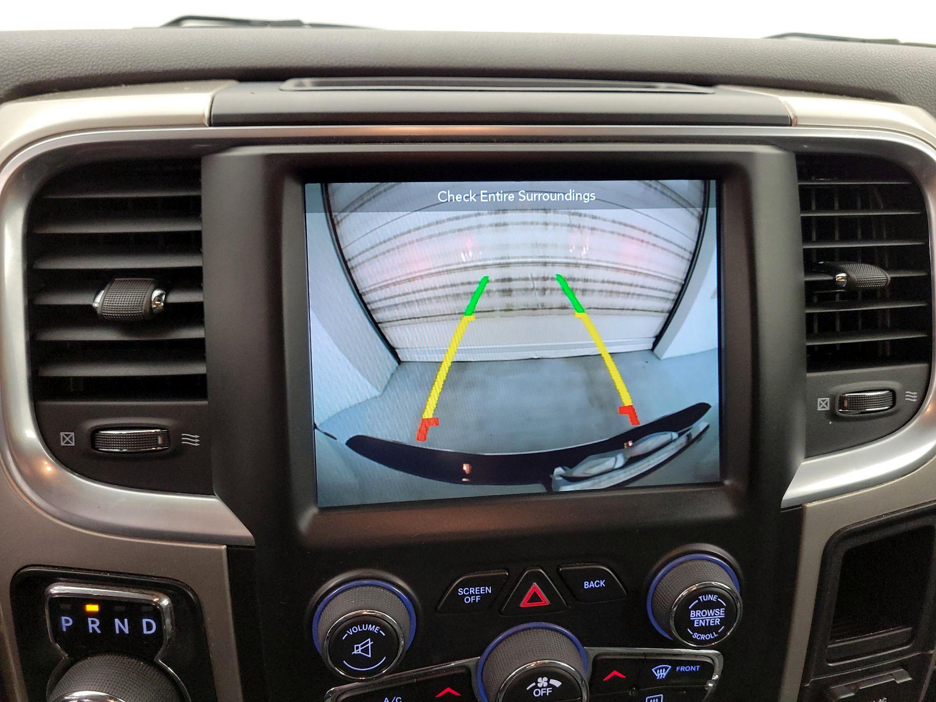 Thumbnail: 2019 RAM 1500 Classic - 14