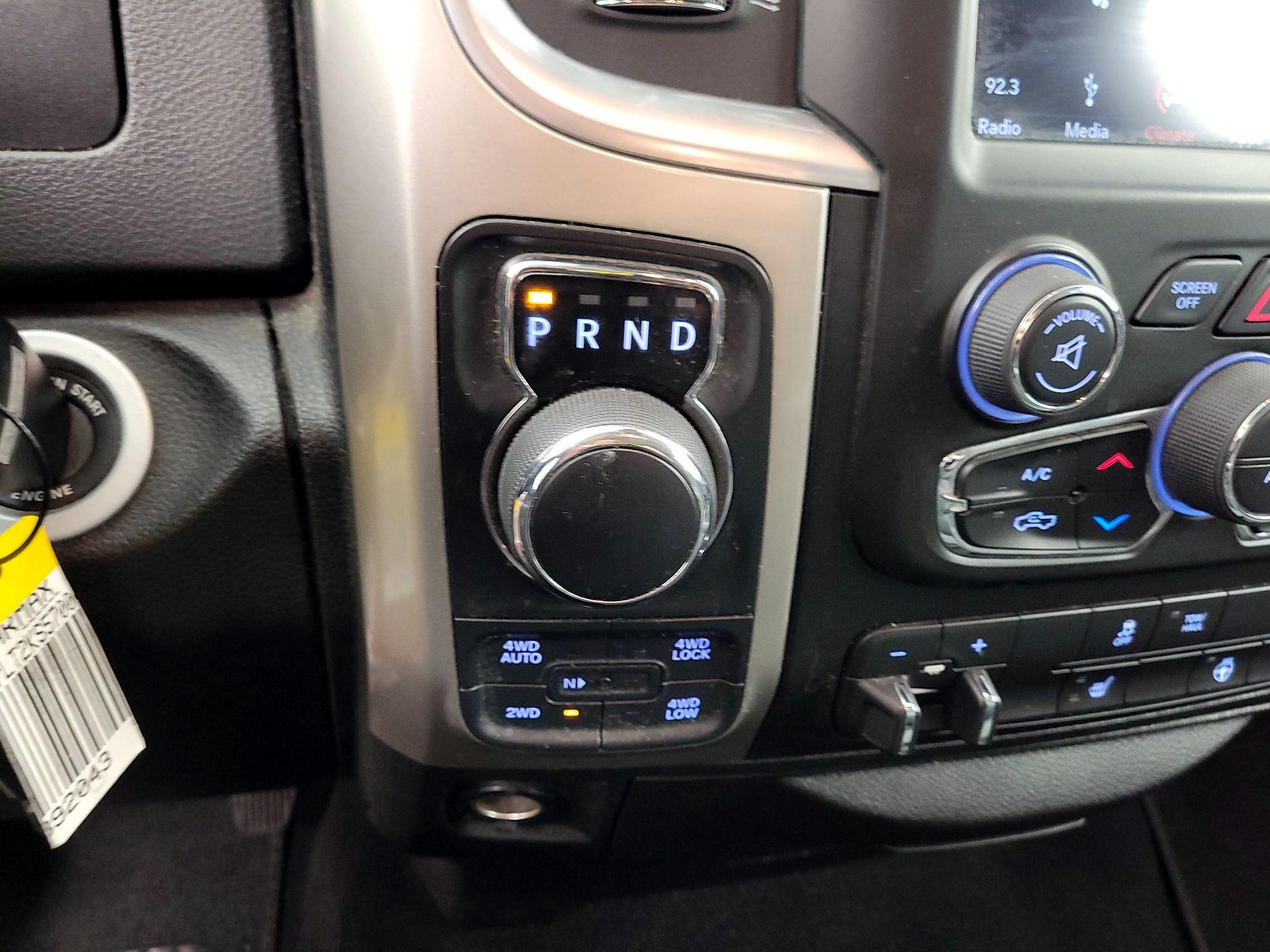 Thumbnail: 2019 RAM 1500 Classic - 17