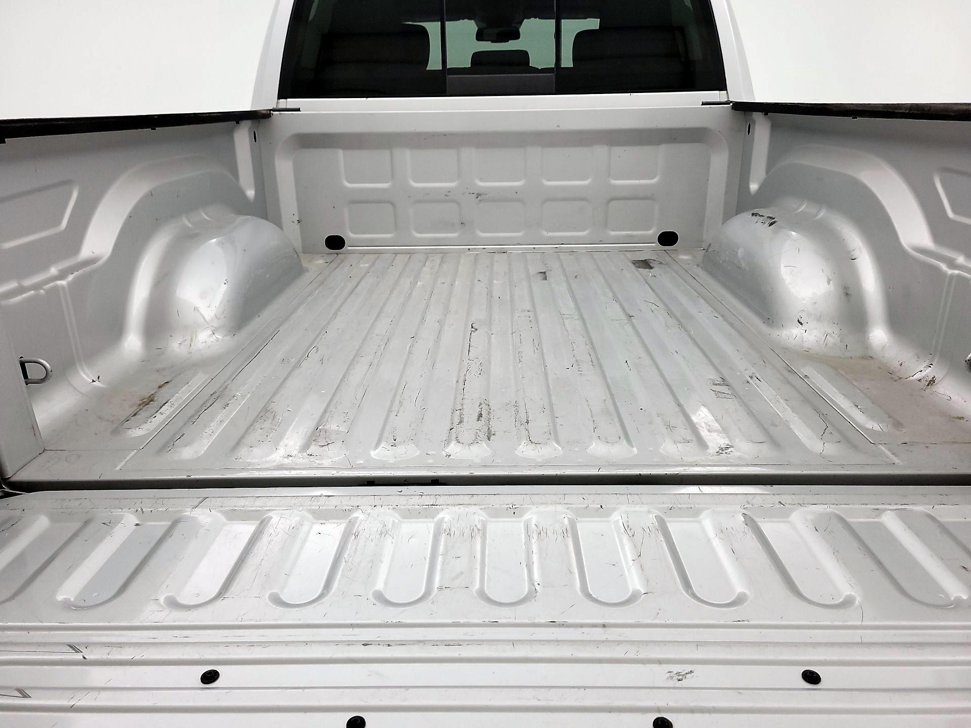 Thumbnail: 2019 RAM 1500 Classic - 20