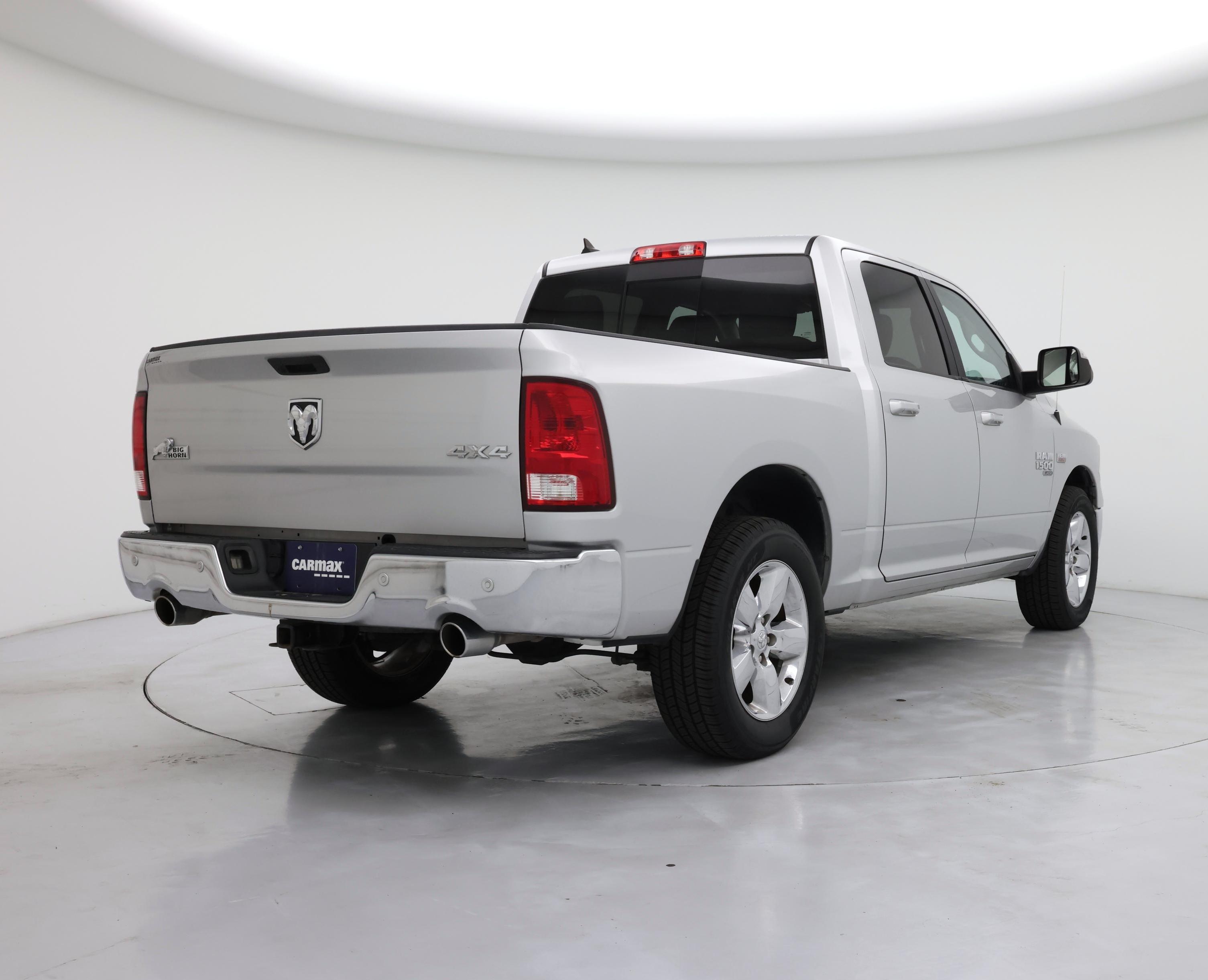 Thumbnail: 2019 RAM 1500 Classic - 8