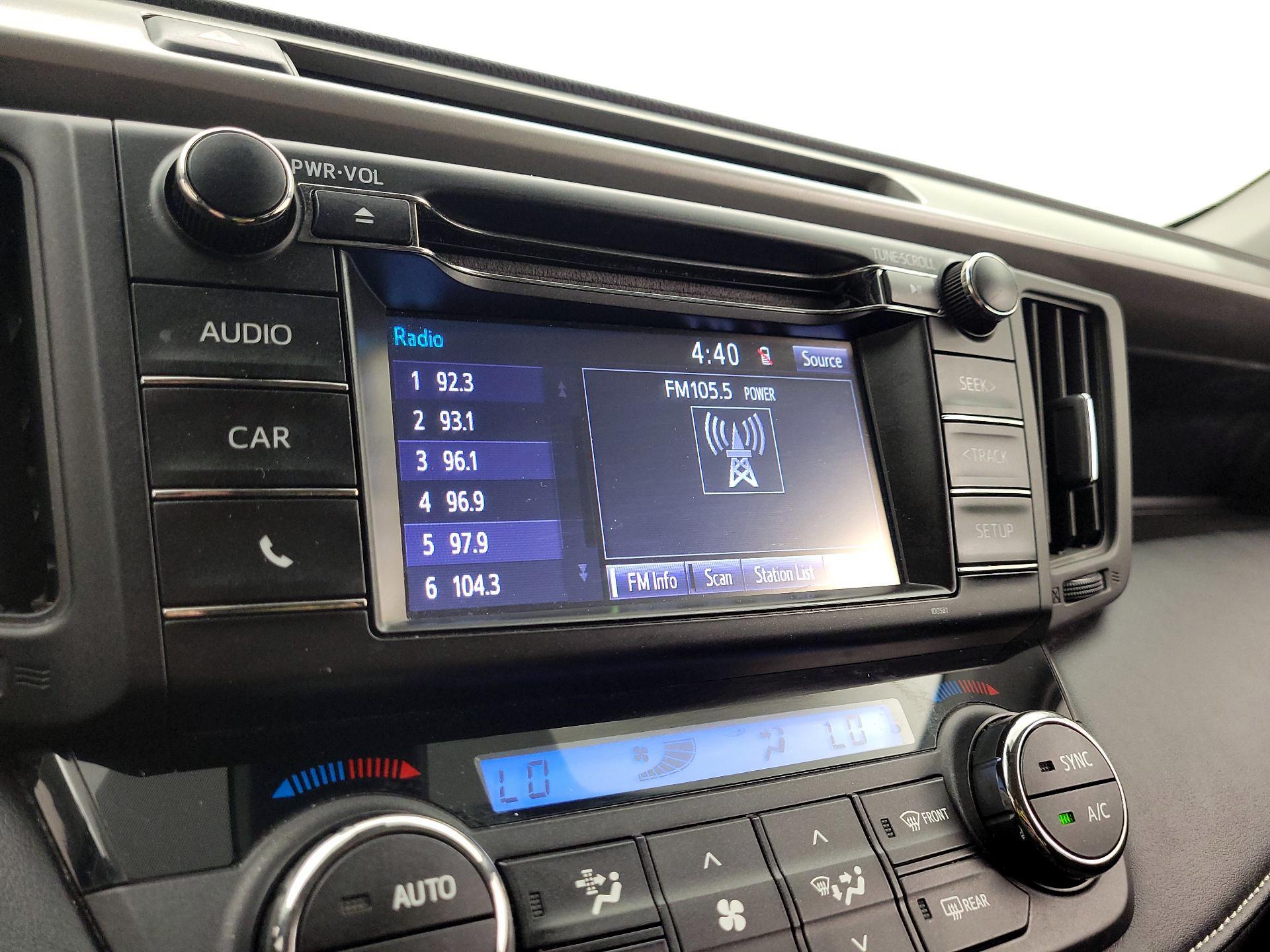 Thumbnail: 2018 Toyota RAV4 - 15
