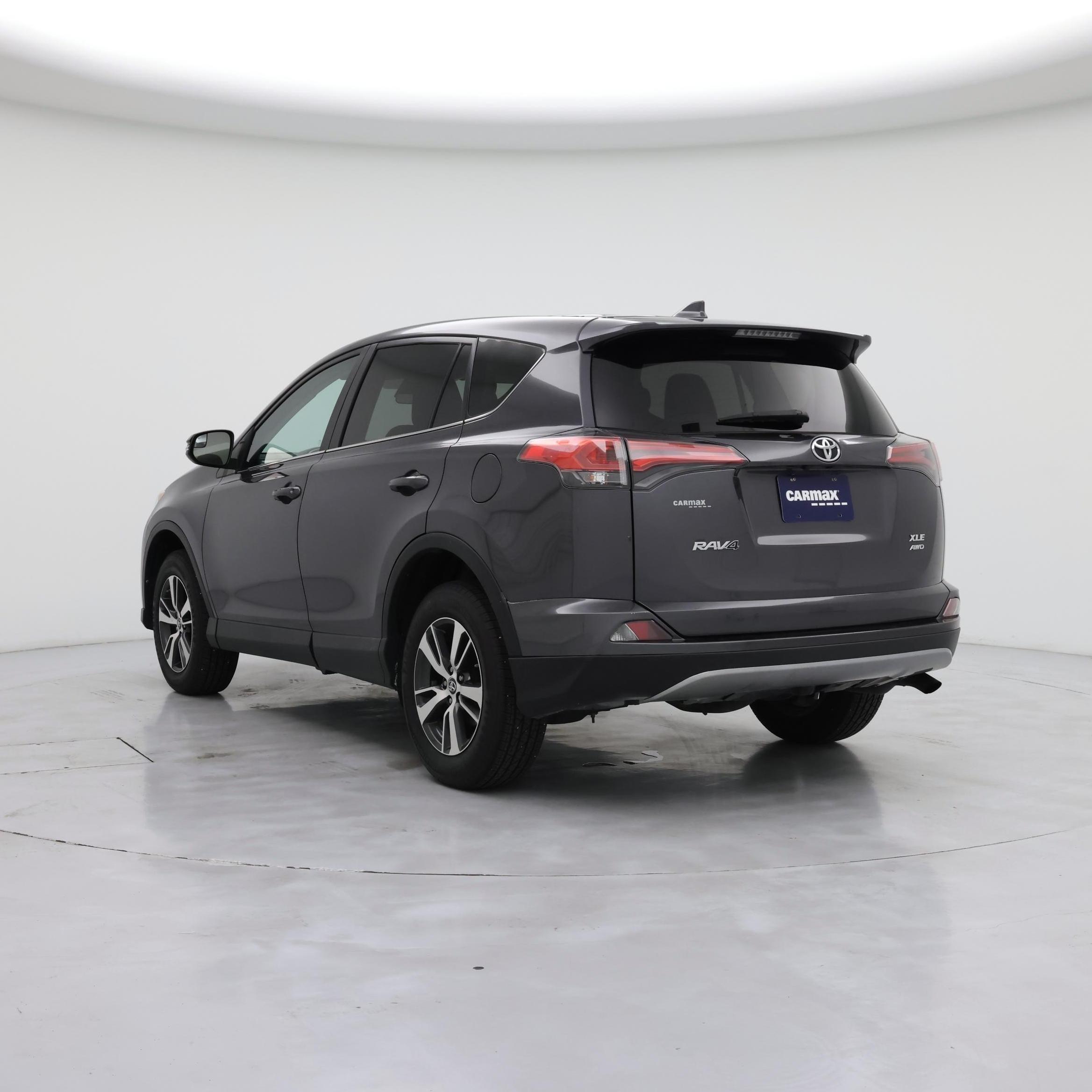Thumbnail: 2018 Toyota RAV4 - 2
