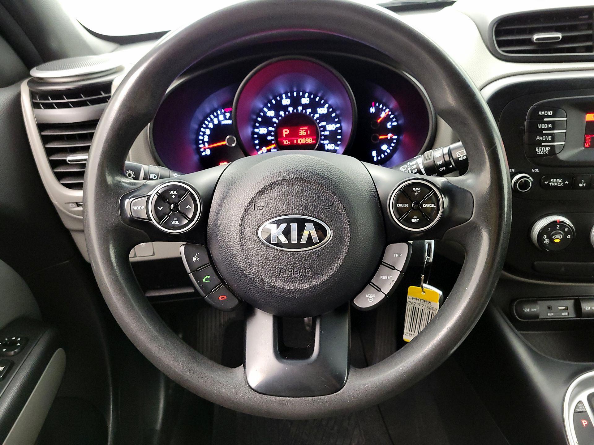 Thumbnail: 2015 Kia Soul - 10
