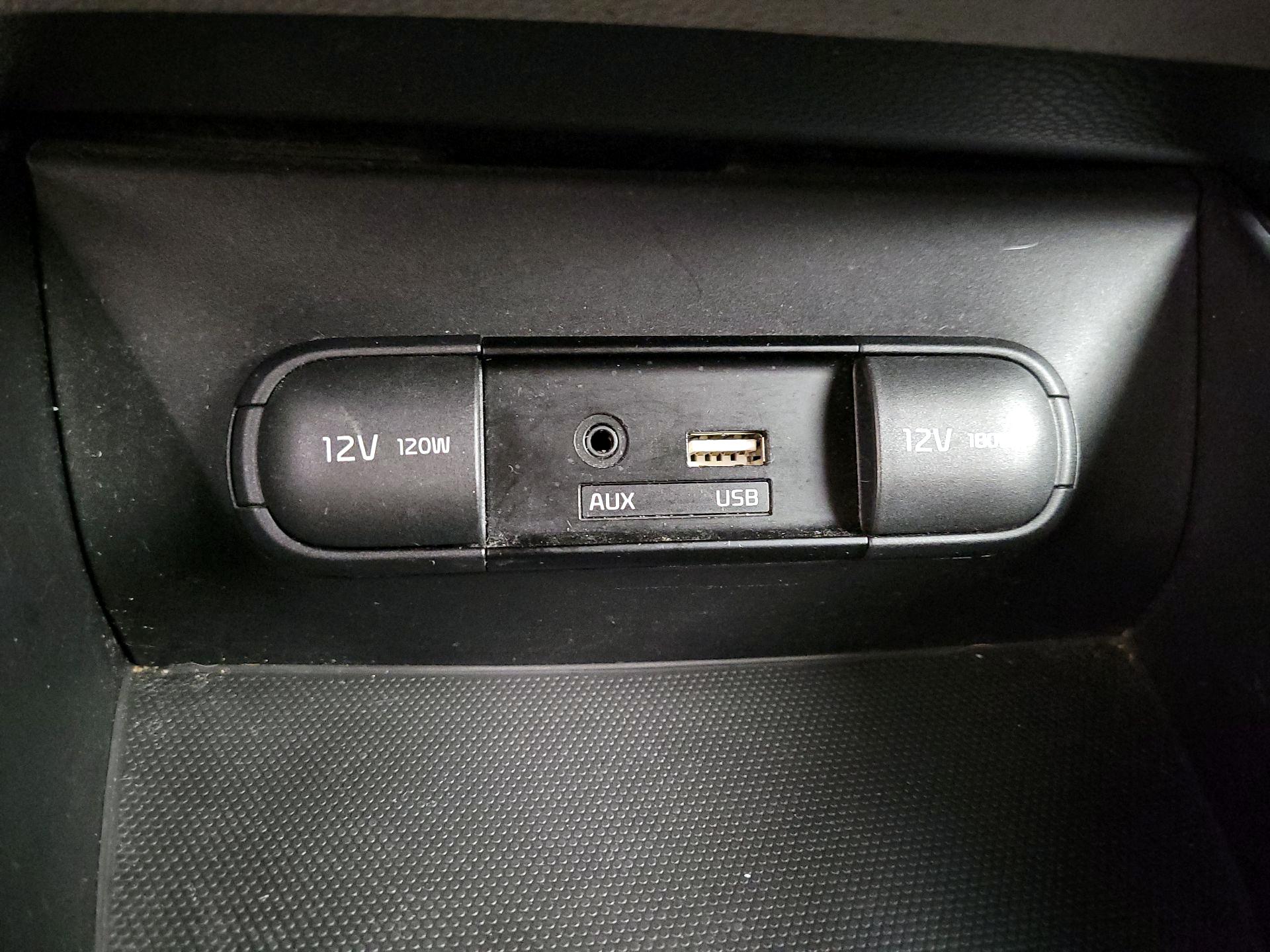 Thumbnail: 2015 Kia Soul - 17