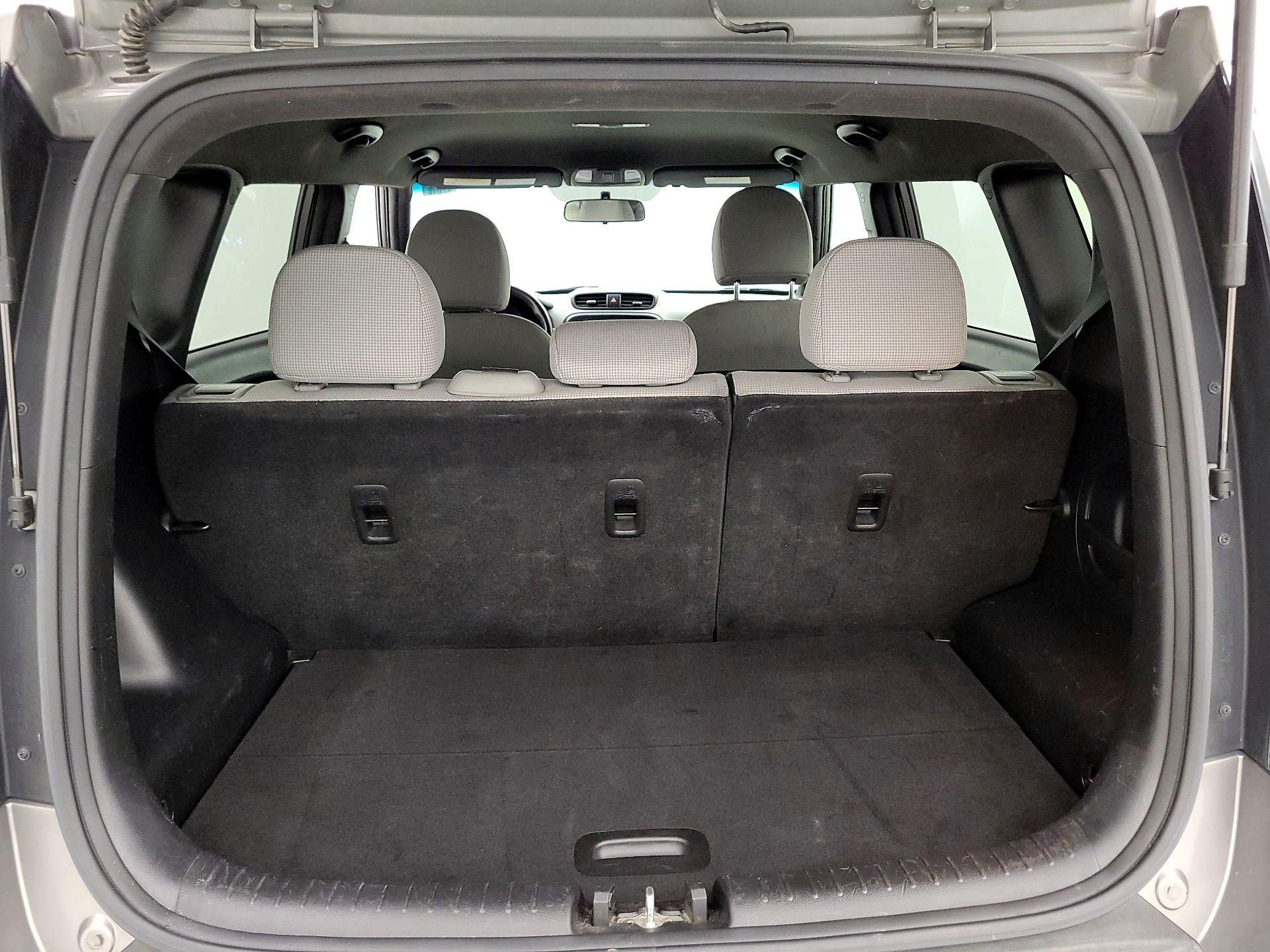 Thumbnail: 2015 Kia Soul - 19