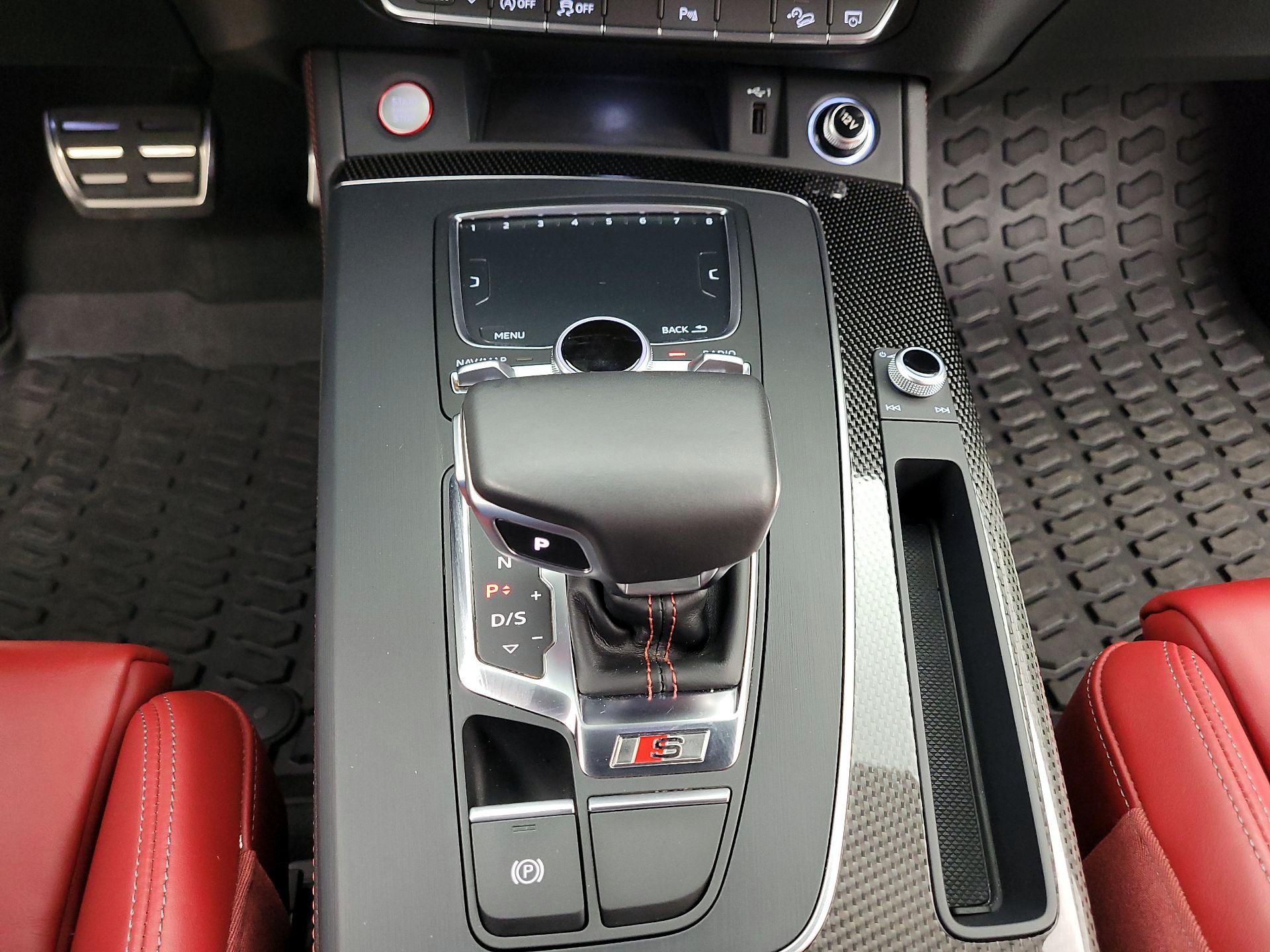 Thumbnail: 2018 Audi SQ5 - 17