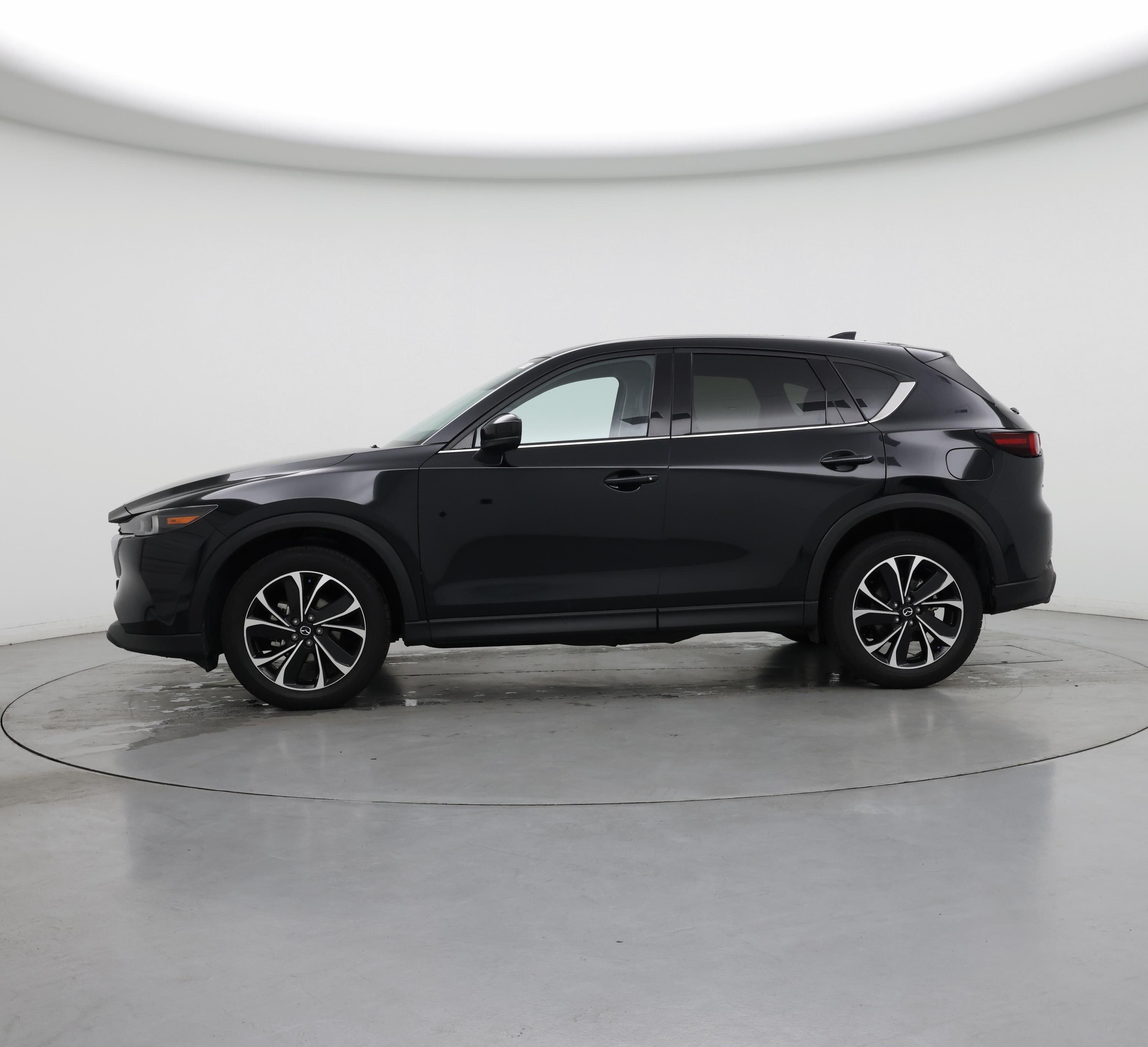Thumbnail: 2023 Mazda CX-5 - 3