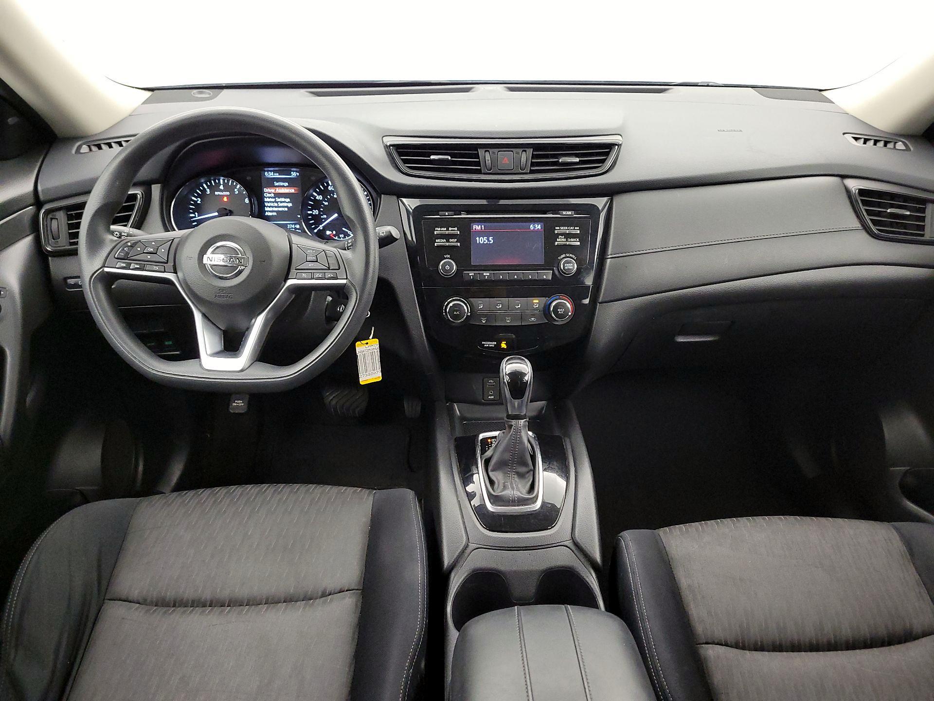 Thumbnail: 2017 Nissan Rogue - 9