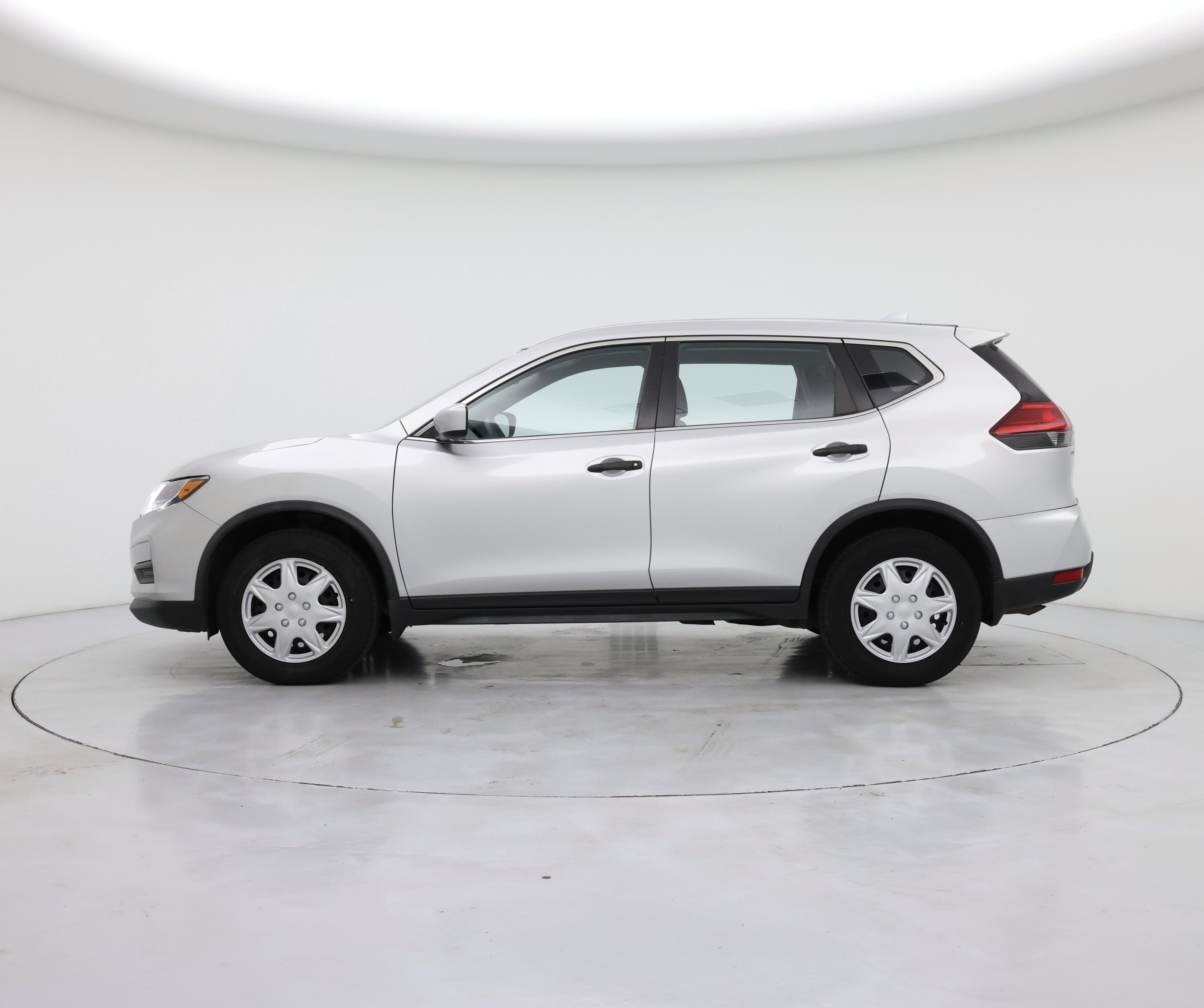 Thumbnail: 2017 Nissan Rogue - 3