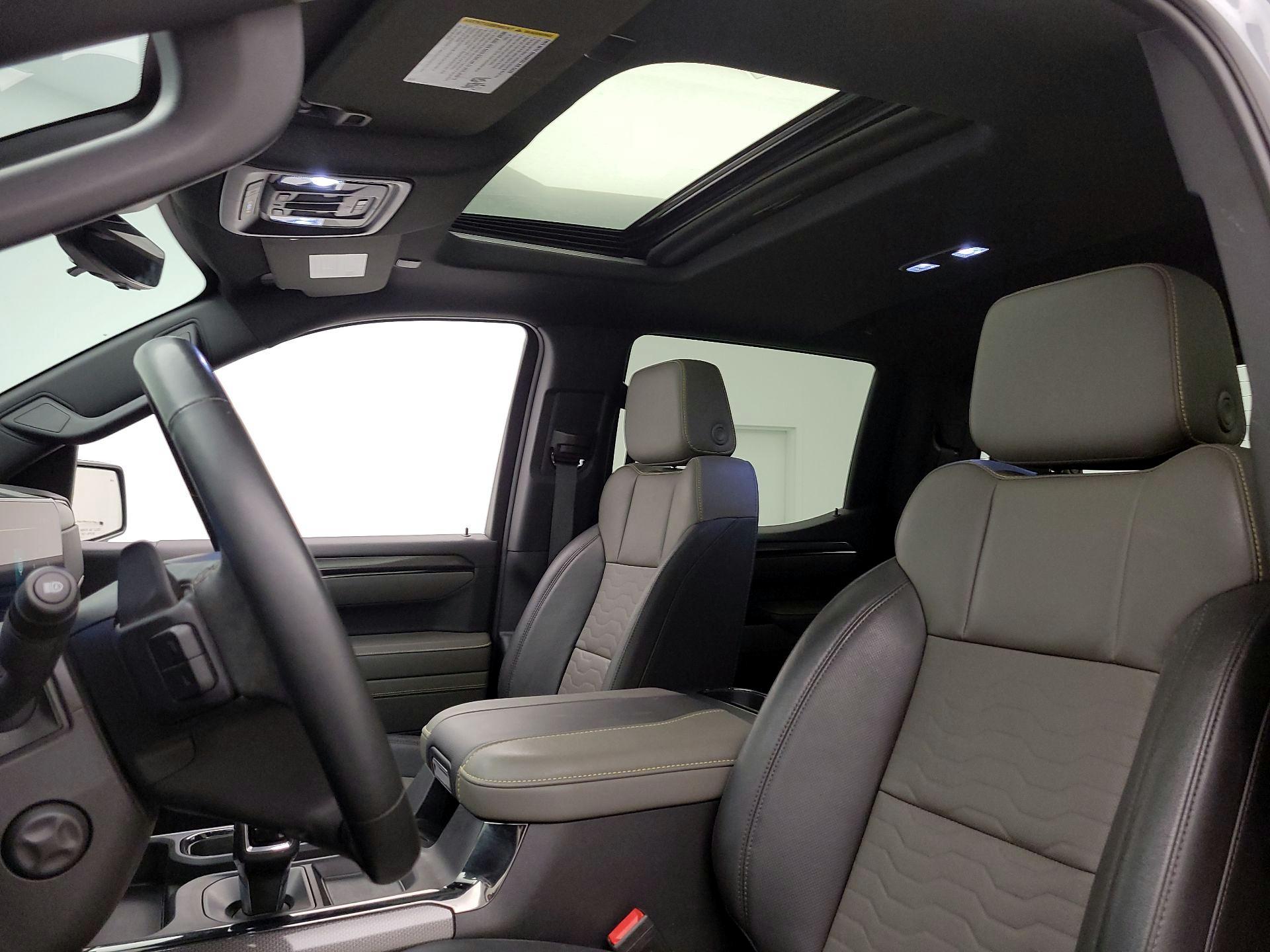 Thumbnail: 2023 Chevrolet Silverado 1500 - 19