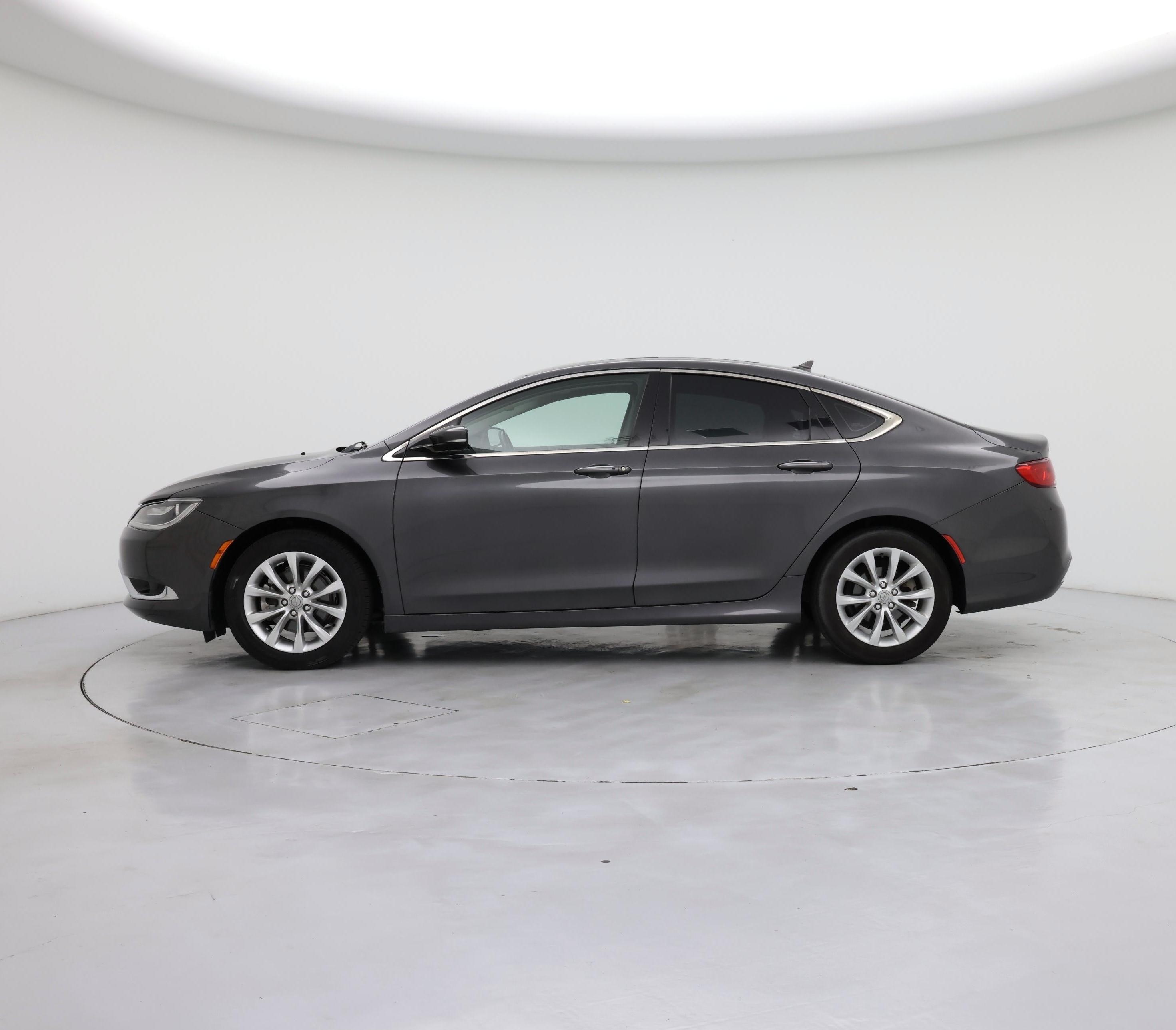 Thumbnail: 2015 Chrysler 200 - 3