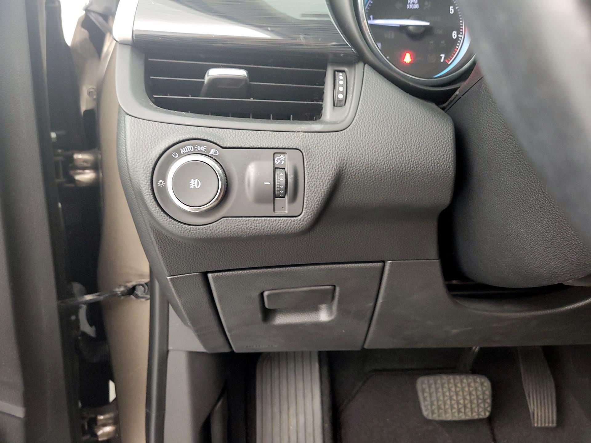 Thumbnail: 2017 Buick Envision - 13
