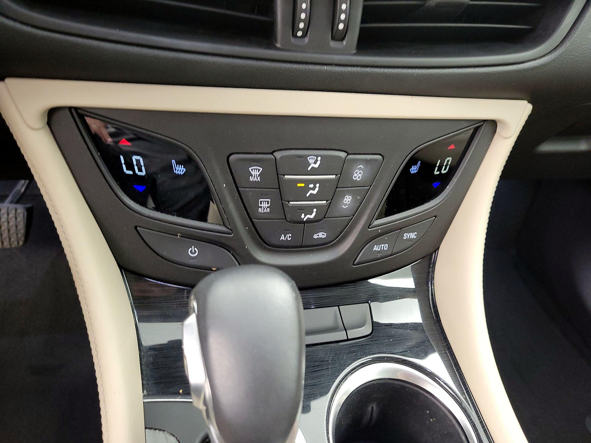 Thumbnail: 2017 Buick Envision - 16