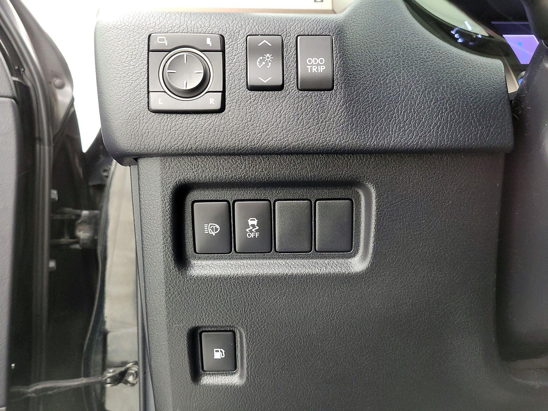 Thumbnail: 2014 Lexus GX - 13