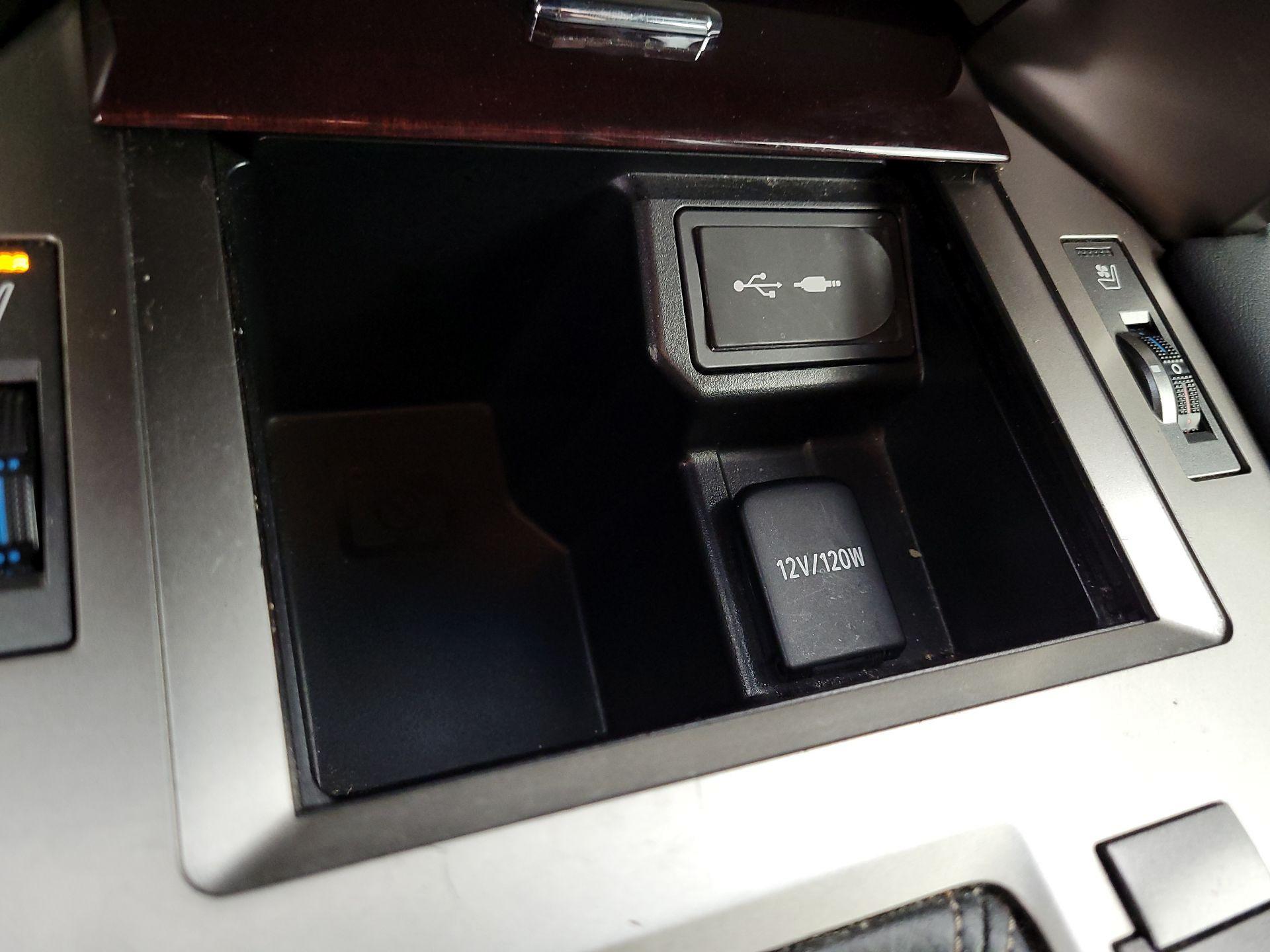 Thumbnail: 2014 Lexus GX - 19