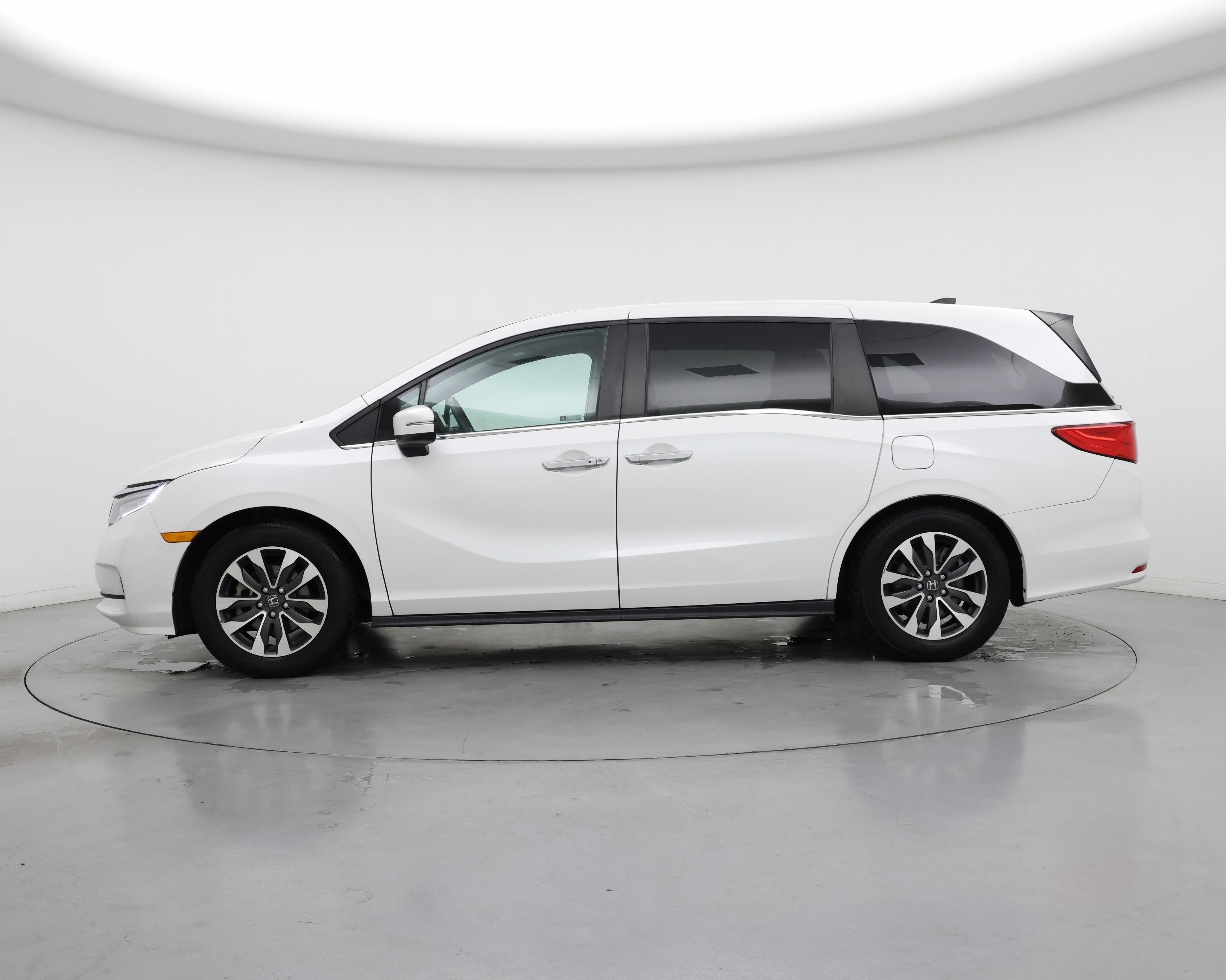 Thumbnail: 2021 Honda Odyssey - 3