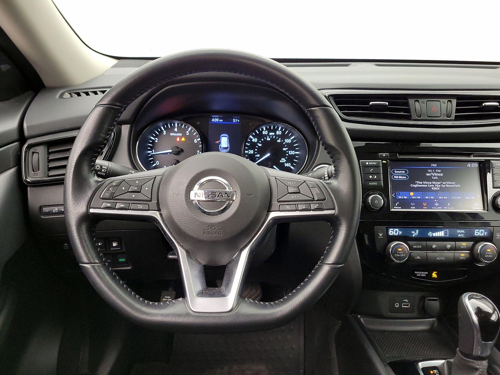 Thumbnail: 2020 Nissan Rogue - 10